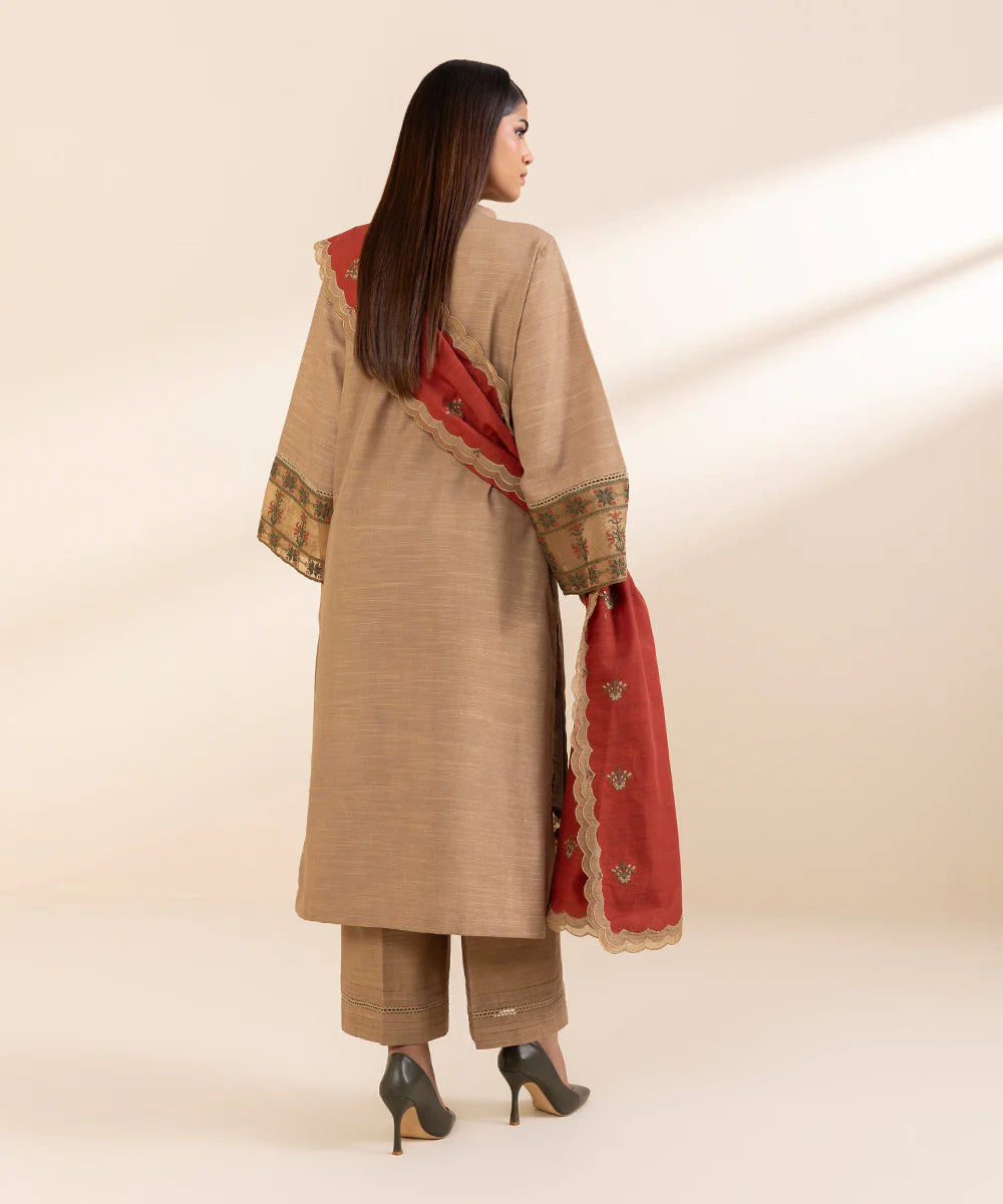 Sapphire 3Pc Embroidered Khaddar Suit U3PEST24V928 gulbuy.com