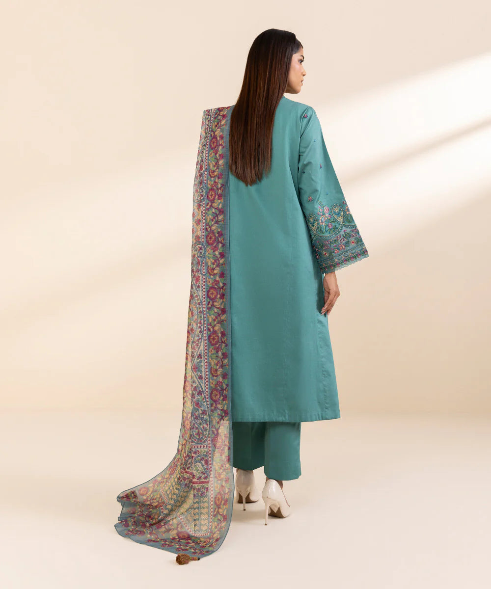 Sapphire 3Pc Embroidered Khaddar Suit U3PEST24V951 gulbuy.com