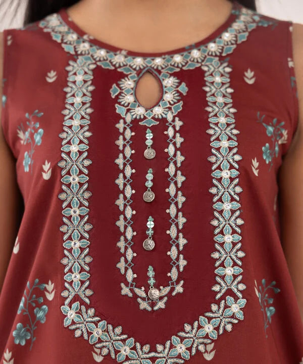 Sapphire 3Pc Embroidered Lawn Suit U3PEDY25V635 gulbuy.com
