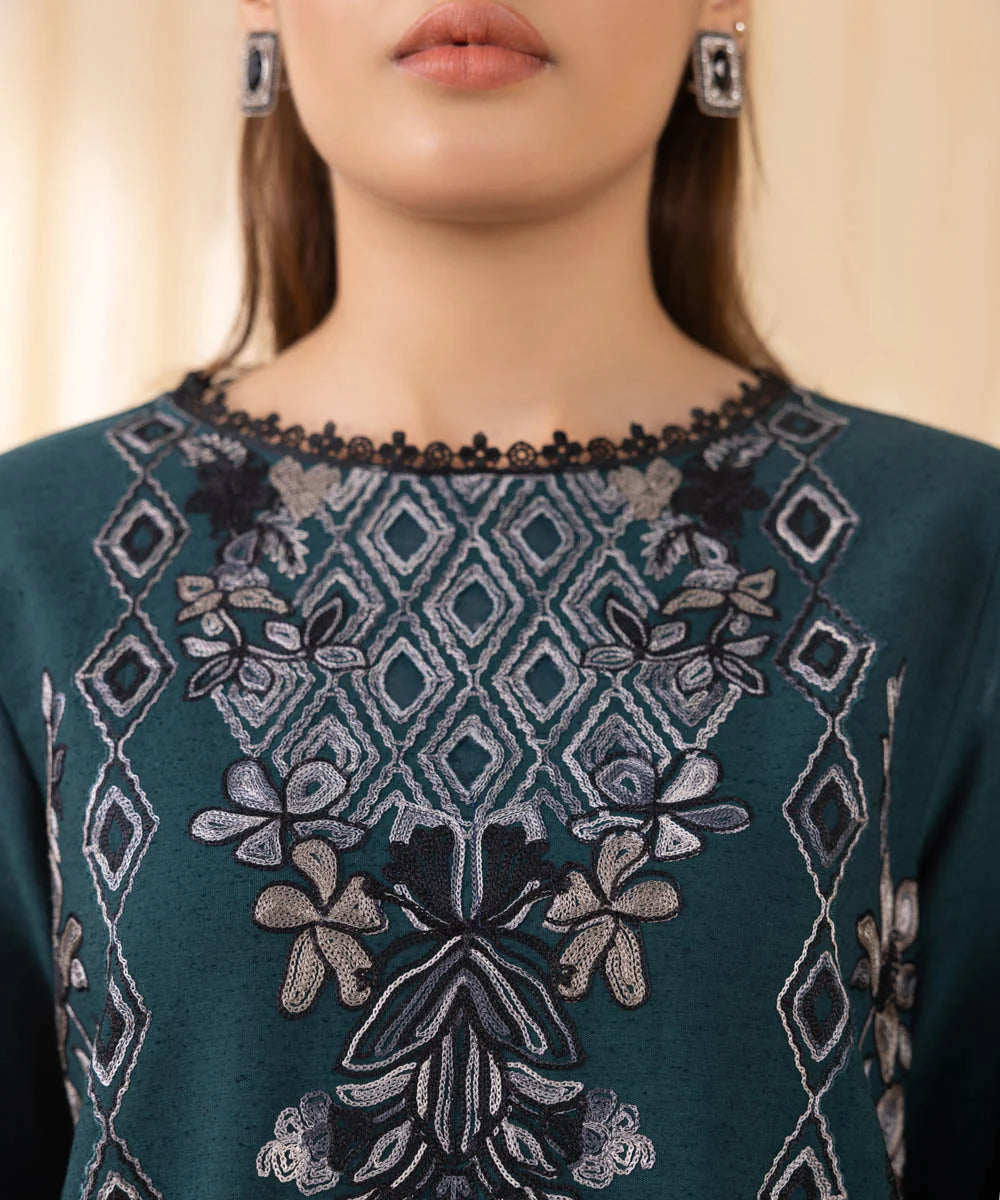 Sapphire 3Pc Embroidered Karandi Suit U3PELX24V103 gulbuy.com