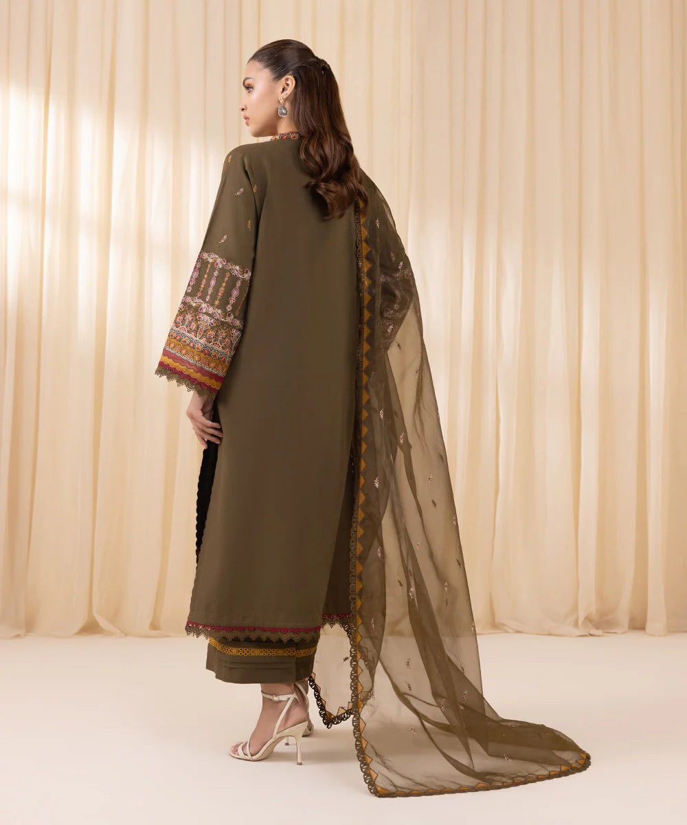 Sapphire 3Pc Embroidered Karandi Suit U3PEST24V103 gulbuy.com