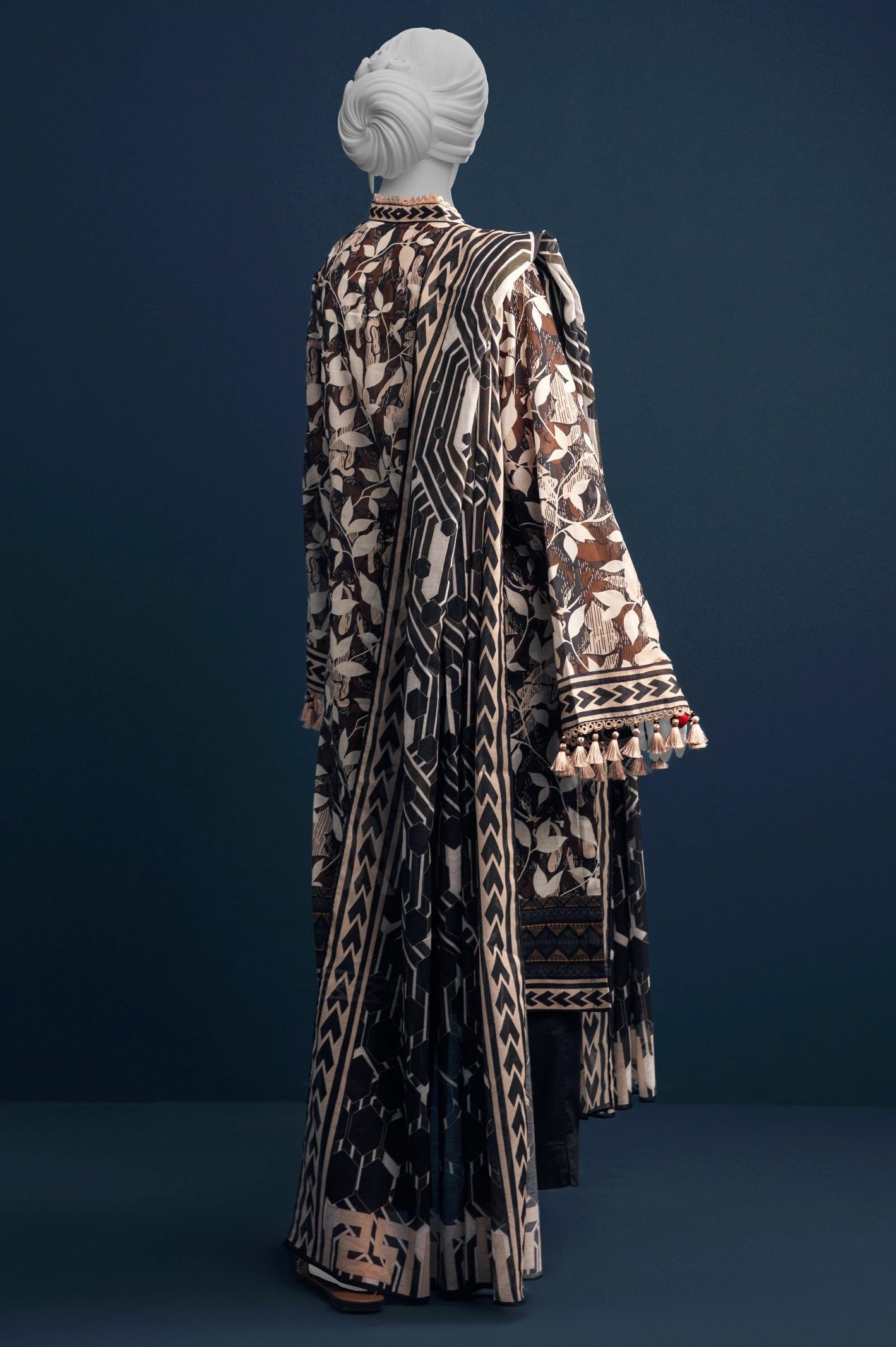 Diners 3Pc Printed Lawn Suit (WU31648-BLACK)