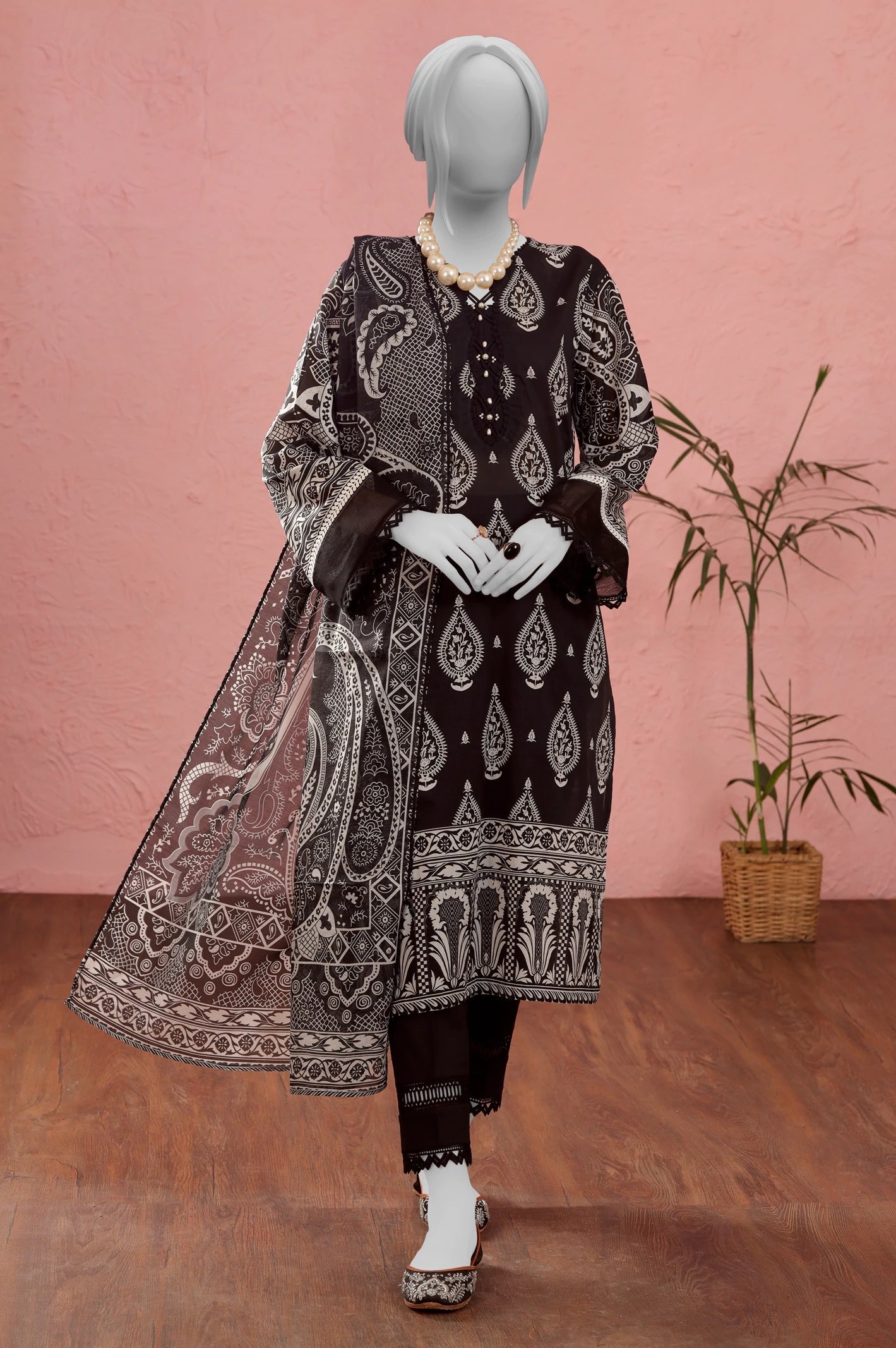 Diners 3Pc Printed Lawn Suit (WU31657-BLK-WHITE)