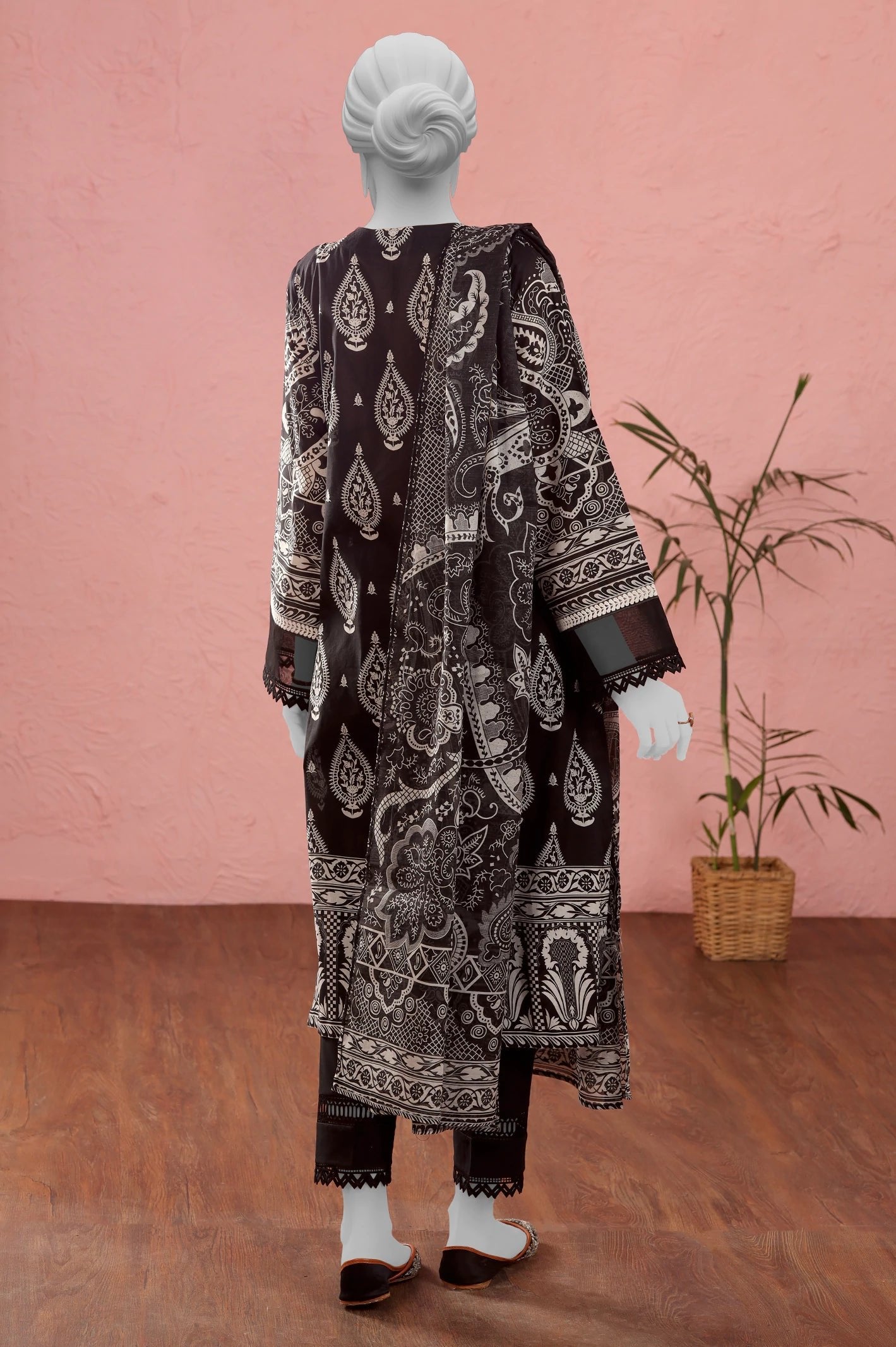 Diners 3Pc Printed Lawn Suit (WU31657-BLK-WHITE)