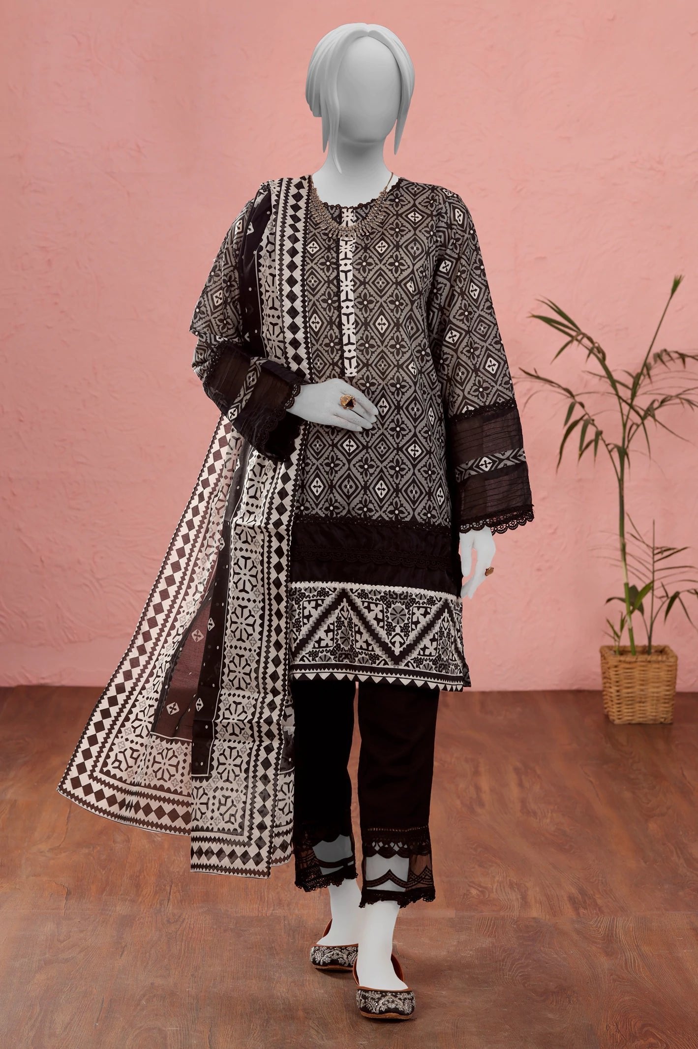 Diners 3Pc Printed Lawn Suit (WU31660-BLK-WHITE)
