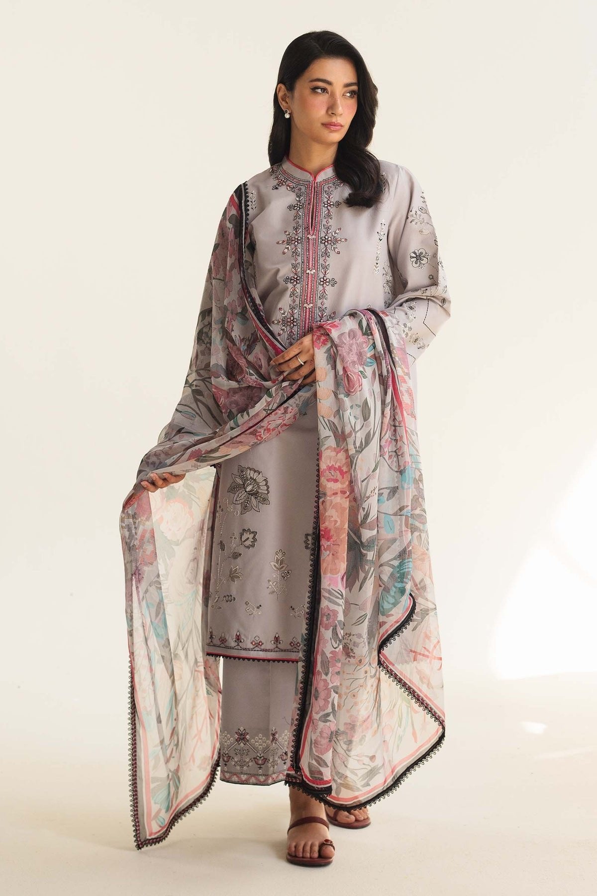 ZARA SHAHJAHAN 3PC EMBROIDERED LAWN SUIT (ZAIRA-9B)