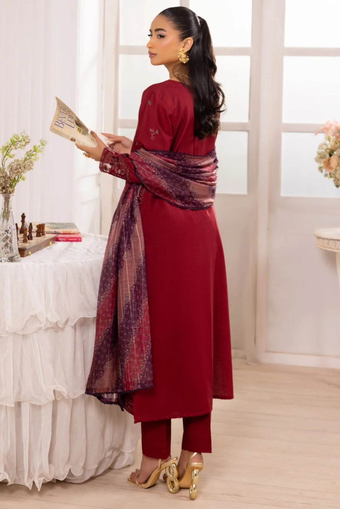 Mohagni 3Pc Embroidered Lawn Suit ZE-01 gulbuy.com