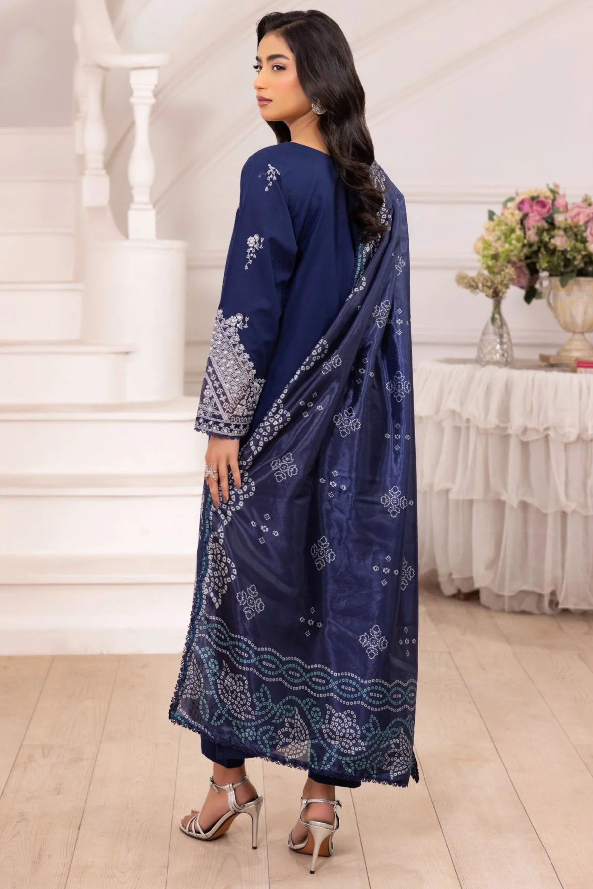 Mohagni 3Pc Embroidered Lawn Suit ZE-04 gulbuy.com