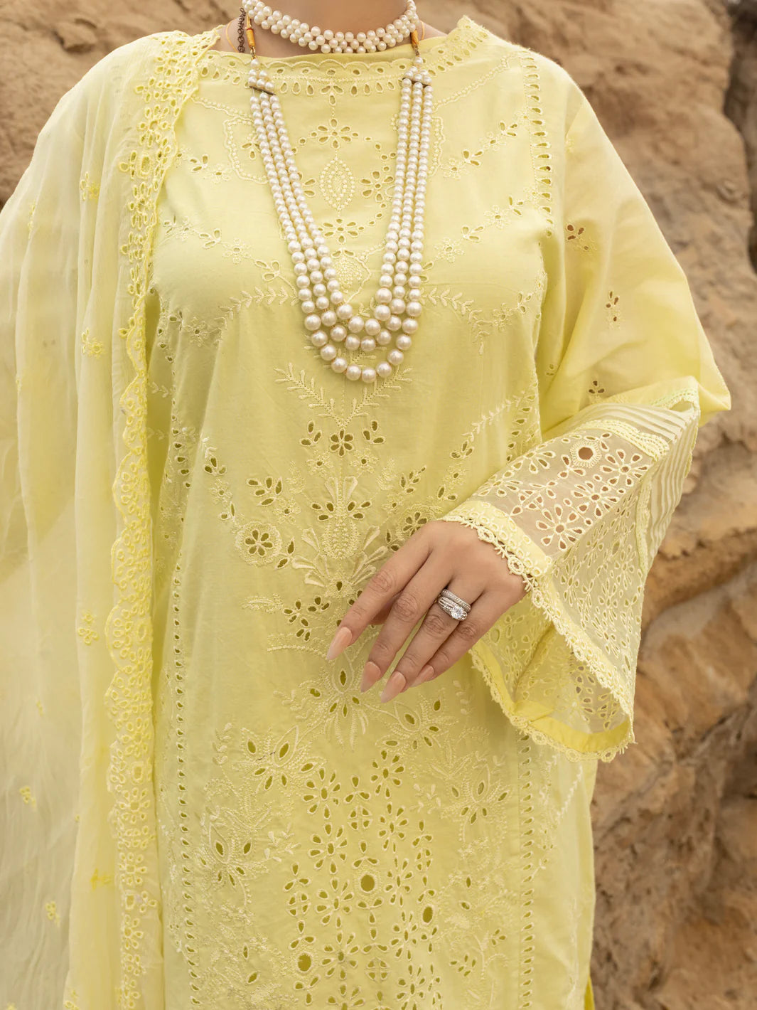 Almirah 3Pc Embroidered Dobby Suit ALP-3PS-2180 gulbuy.com