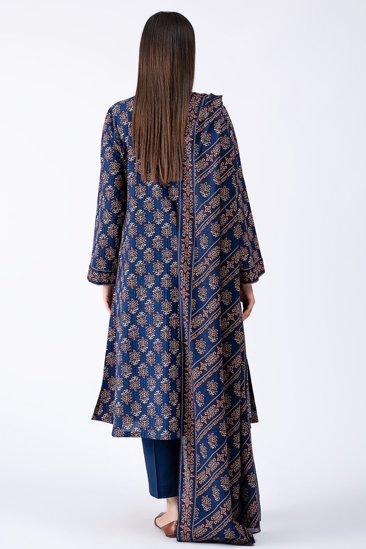 kayseria 3 Piece Khaddar Printed Suit (C5436-74)