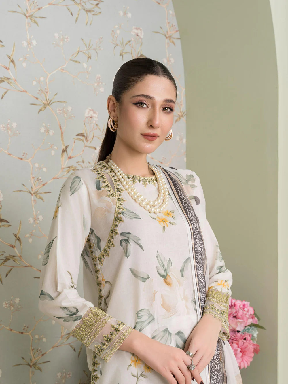 Sahibas By Mirza 3Pc Embroidered Lawn Suit Serenade gulbuy.com