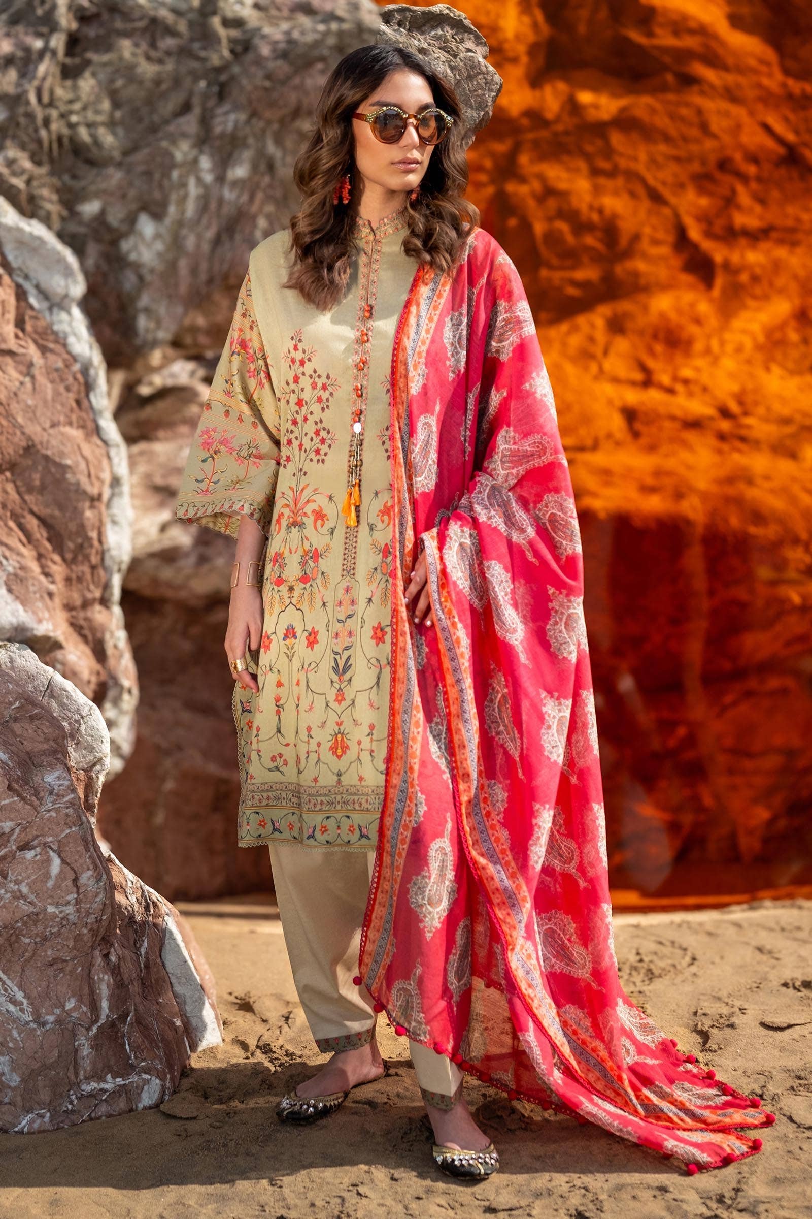 Sana Safinaz 3 Piece Printed Lawn Suit (H241-023B-2DD)
