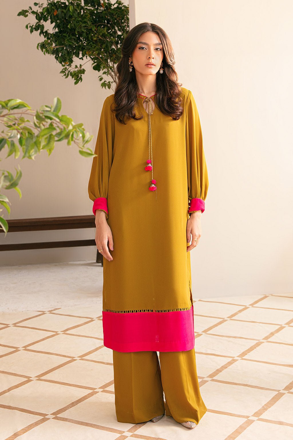 Vanya 2 Piece Georgette Blocked Grip Suit (WS-42)