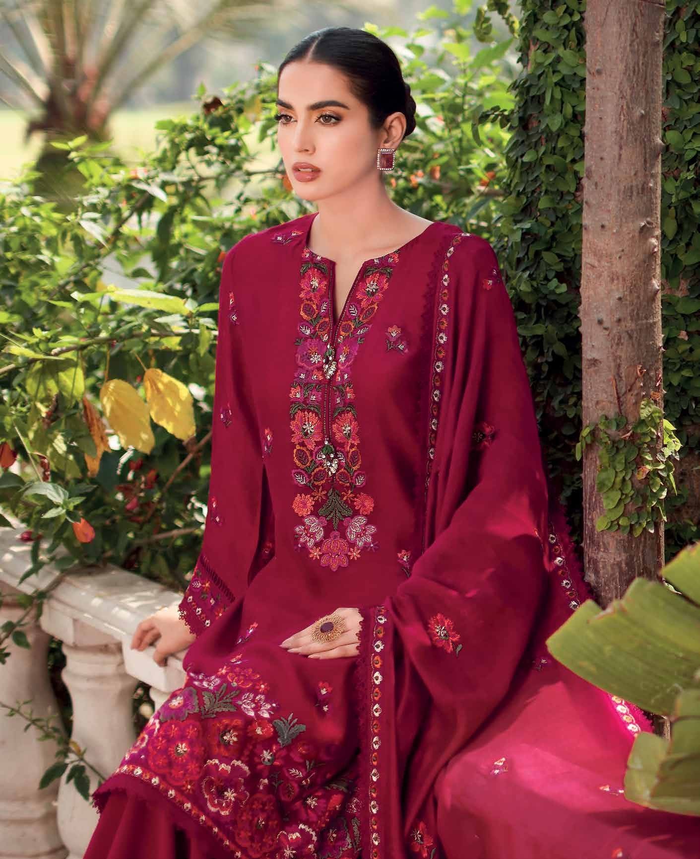 Gul Attire 3Pc Embroidered lawn Suit GA2040 gulbuy.com