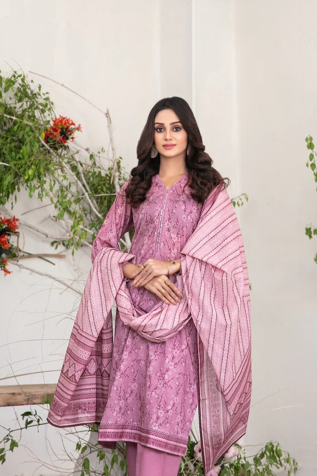 Tawakkal 3Pc Embroidered Lawn Suit D-3079-Faliha gulbuy.com