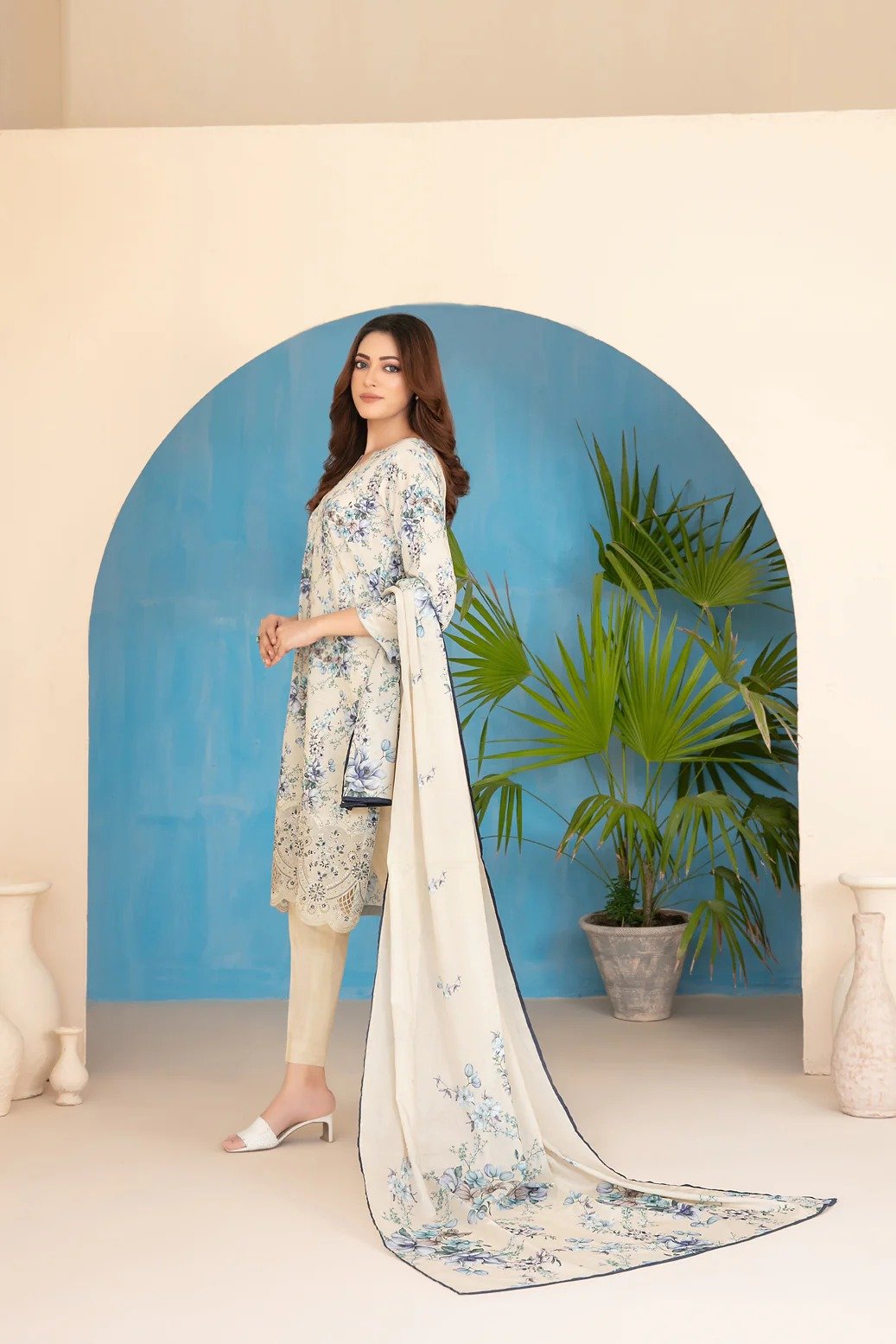 Tawakkal 3Pc Embroidered Lawn Suit D-3024-Elira gulbuy.com