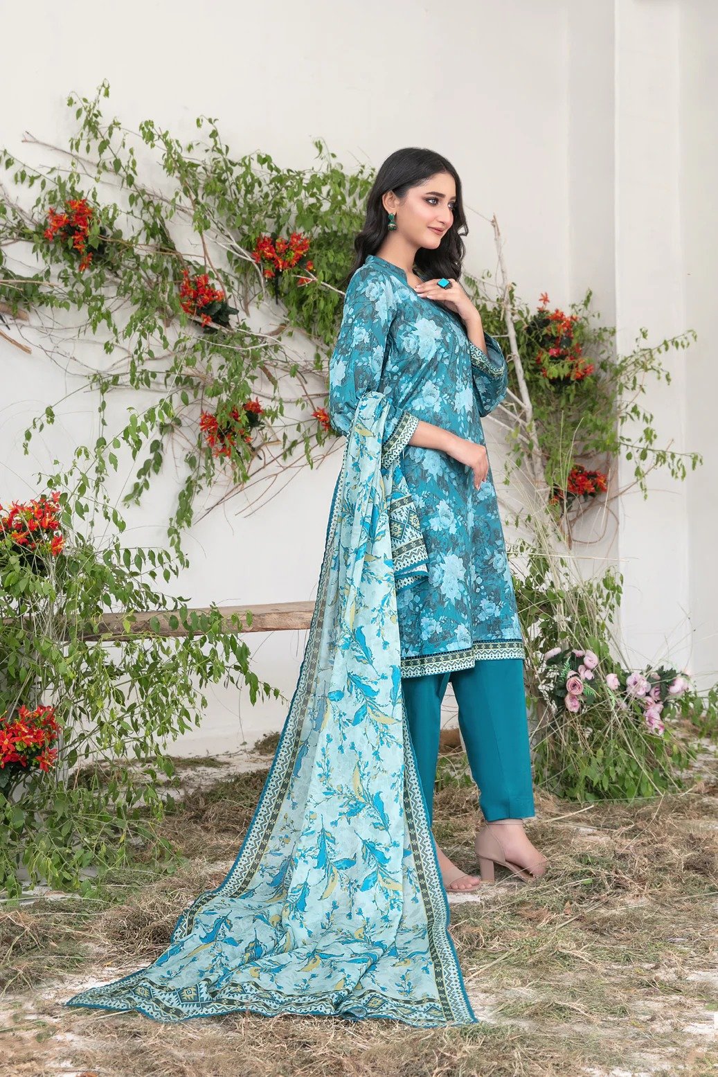 Tawakkal 3Pc Embroidered Lawn Suit D-3074-Faliha gulbuy.com