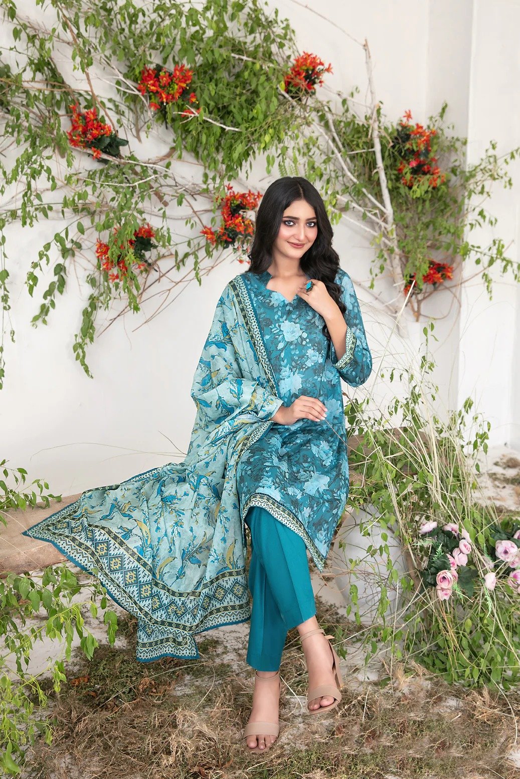 Tawakkal 3Pc Embroidered Lawn Suit D-3074-Faliha gulbuy.com