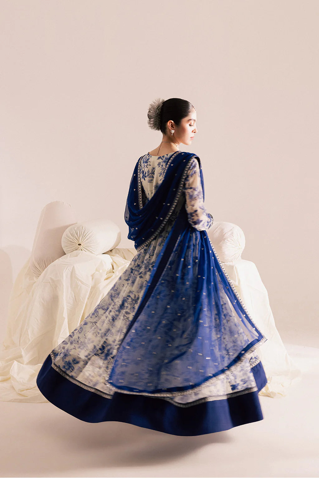 Vanya 3Pc Embroidered Chiffon Suit KR-02 gulbuy.com