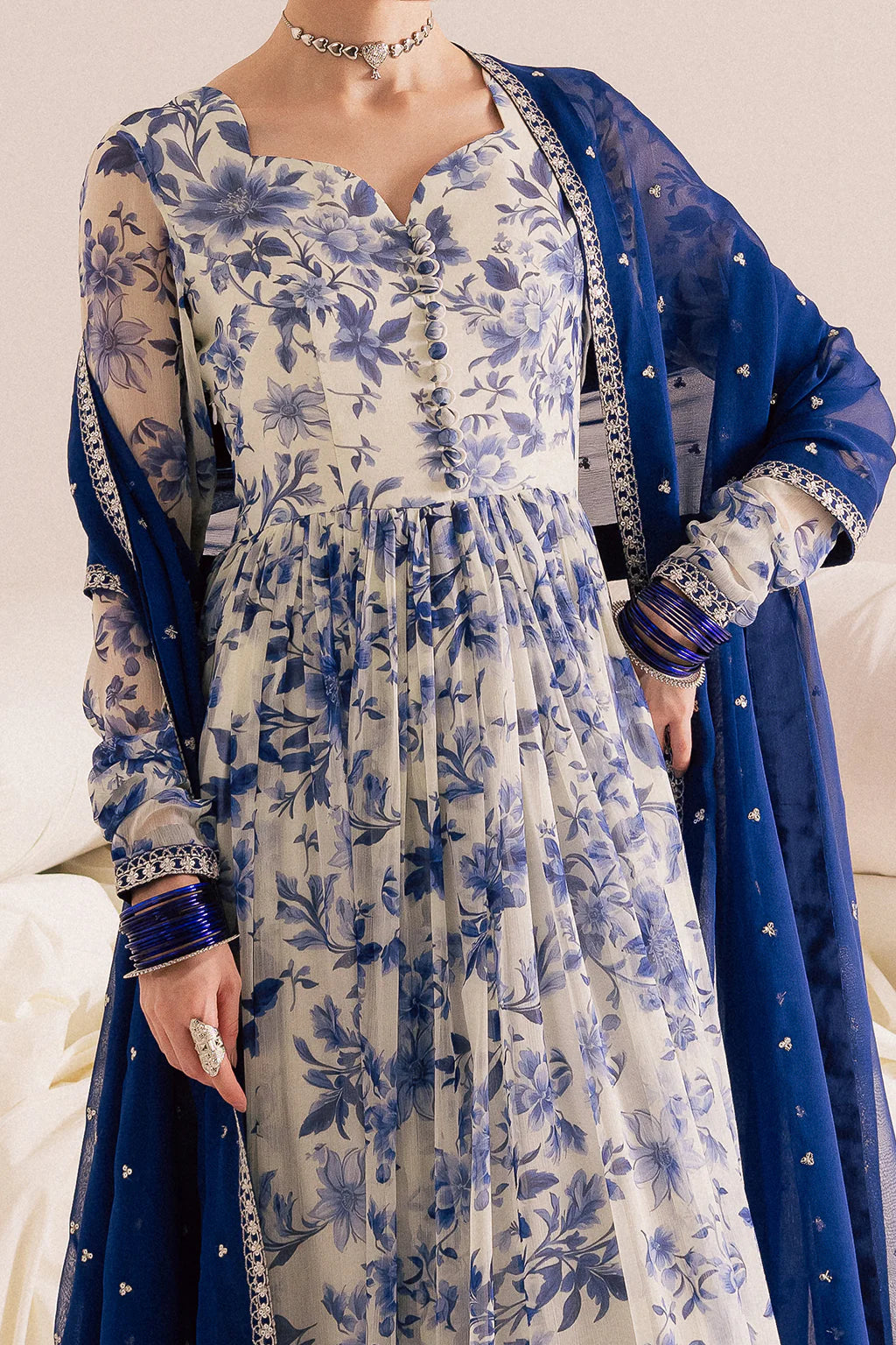 Vanya 3Pc Embroidered Chiffon Suit KR-02 gulbuy.com