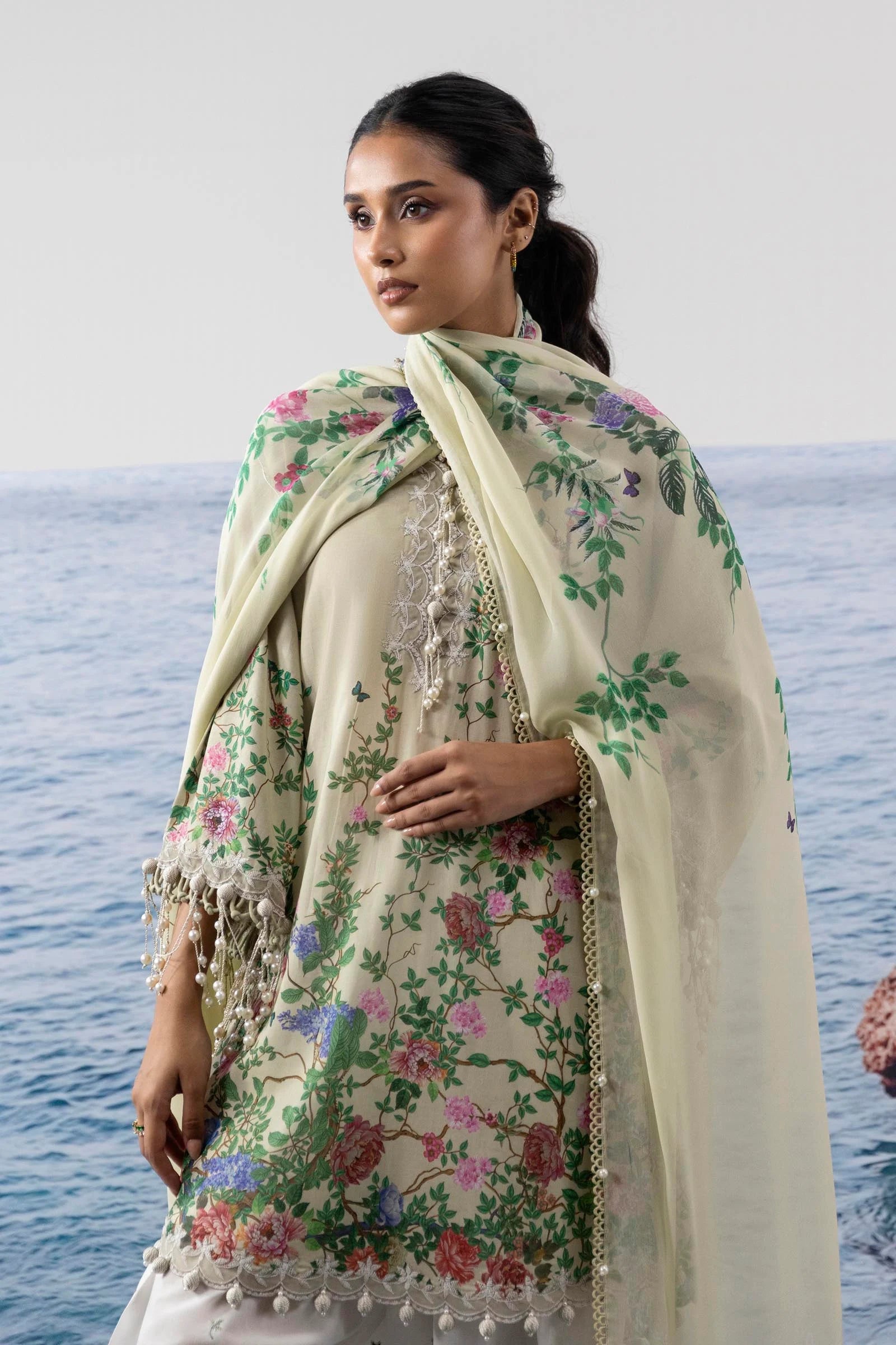 Sana Safinaz 3Pc Embroidered Lawn Suit M252-002B-Ci gulbuy.com
