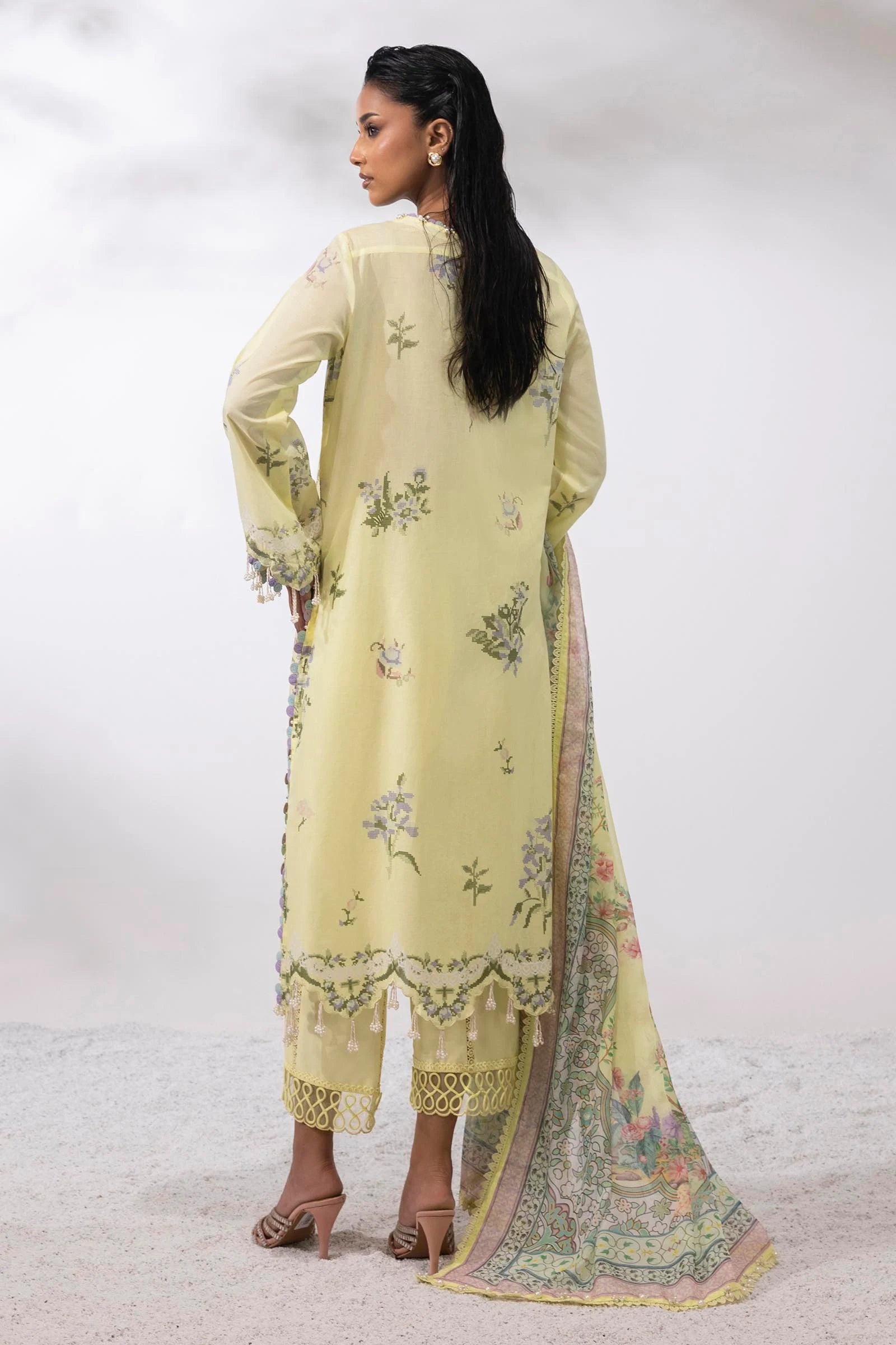 Sana Safinaz 3Pc Embroidered Lawn Suit M252-009A-Cl gulbuy.com