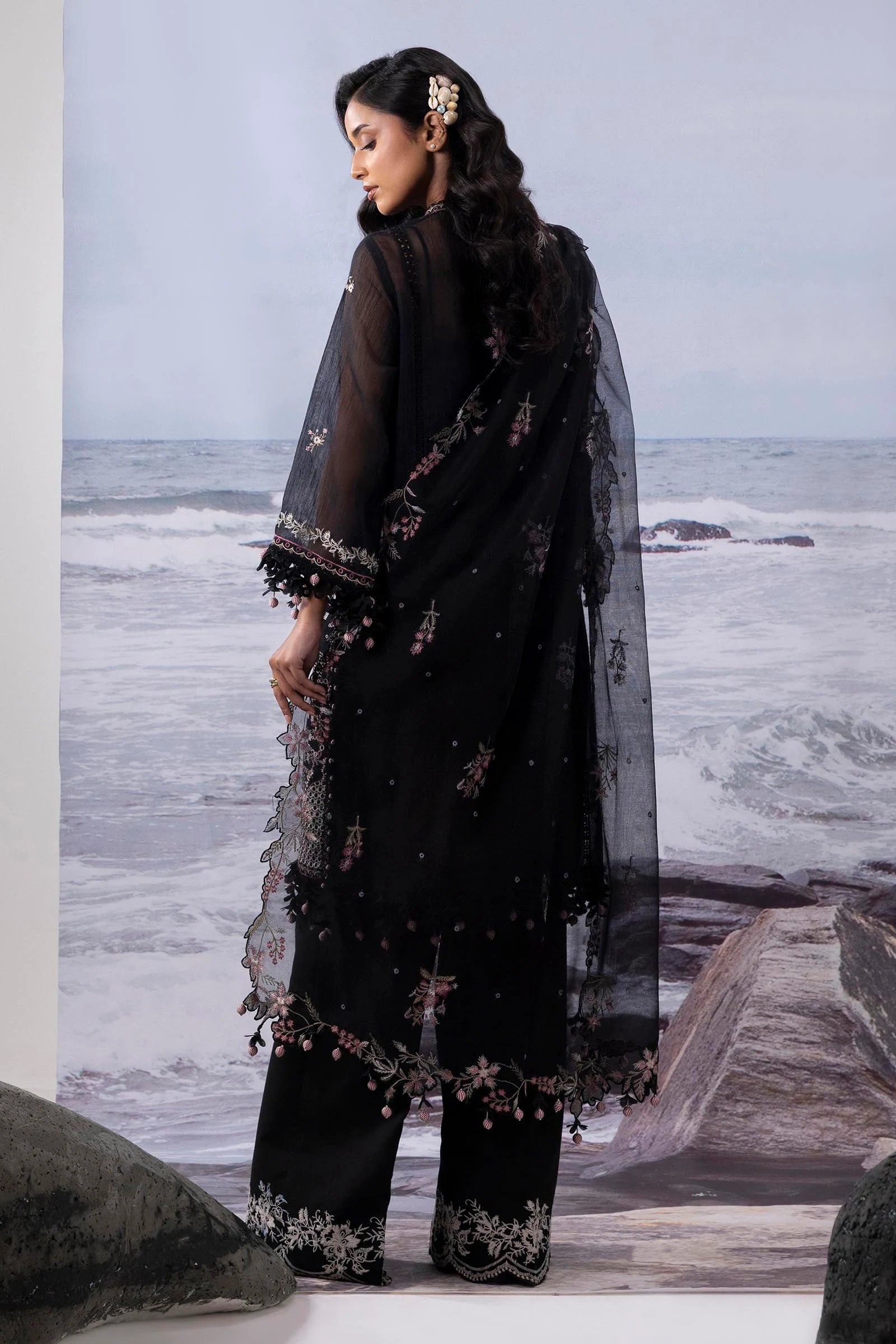 Sana Safinaz 3Pc Embroidered Lawn Suit M252-014A-Ct gulbuy.com