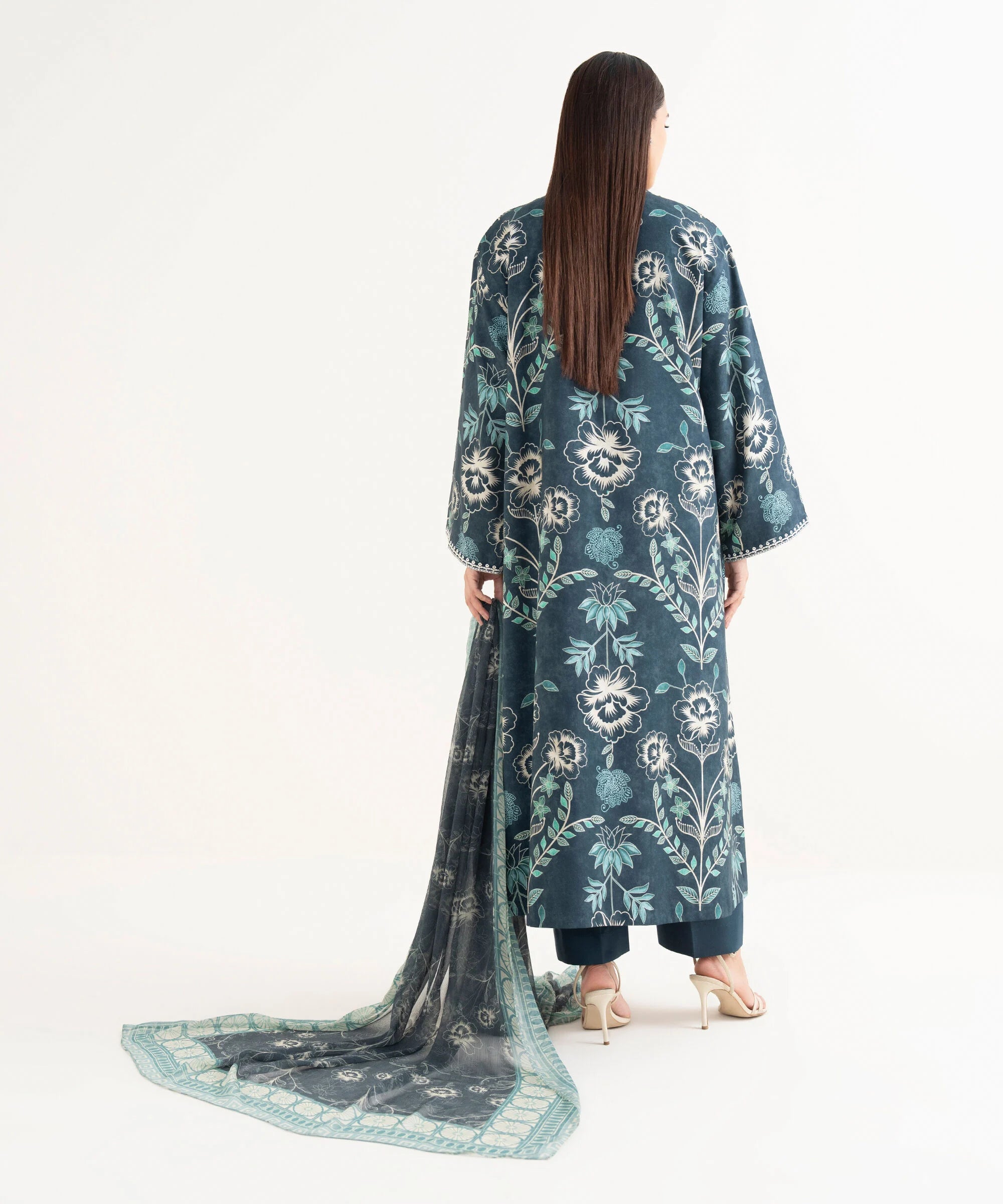 Sapphire 3Pc Embroidered Lawn Suit 0000EDYCODE3 gulbuy.com