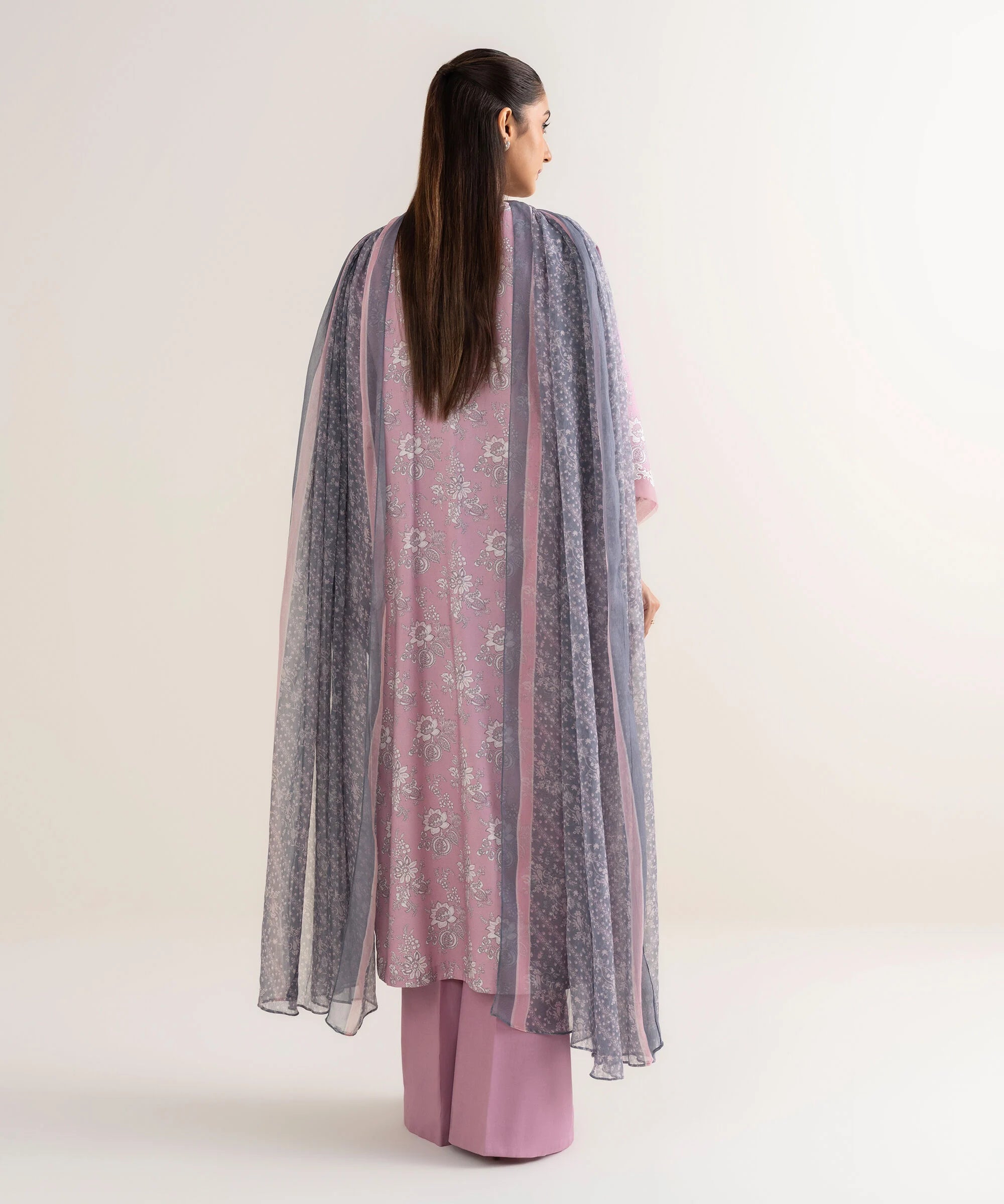 Sapphire 3Pc Embroidered Lawn Suit 0000EDYCODE8 gulbuy.com