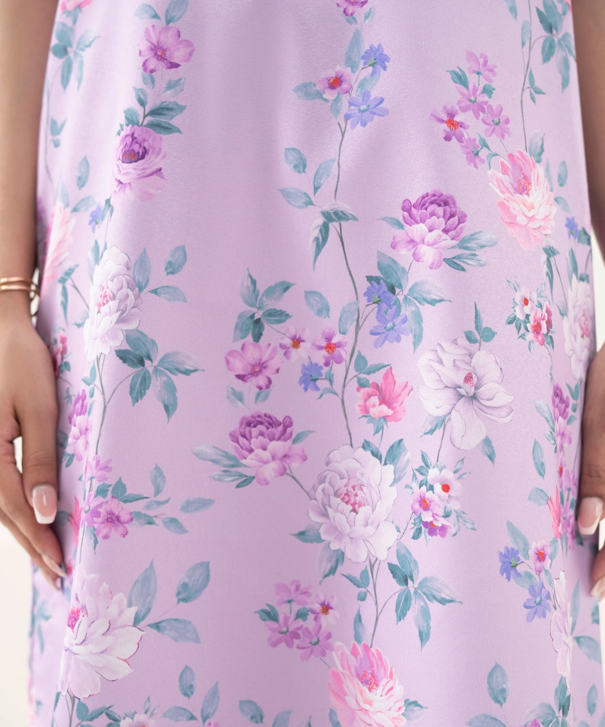 Sapphire 3Pc Embroidered Lawn Suit 000EDDCODE21 gulbuy.com