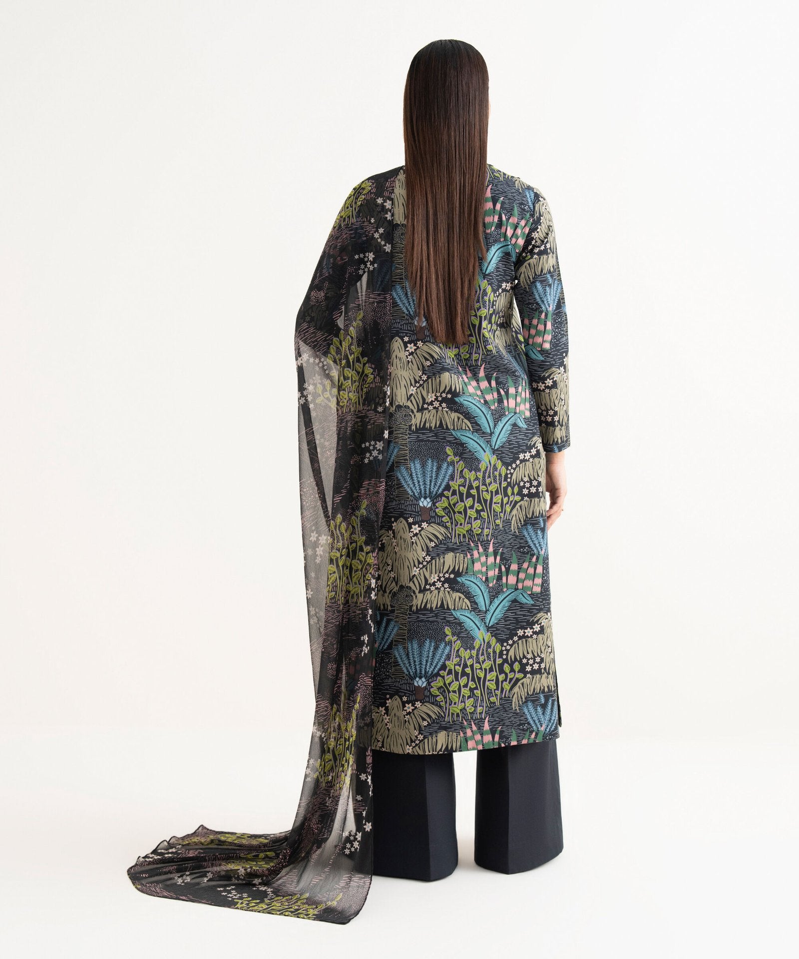 Sapphire 3Pc Embroidered Lawn Suit 000EDYCODE10 gulbuy.com