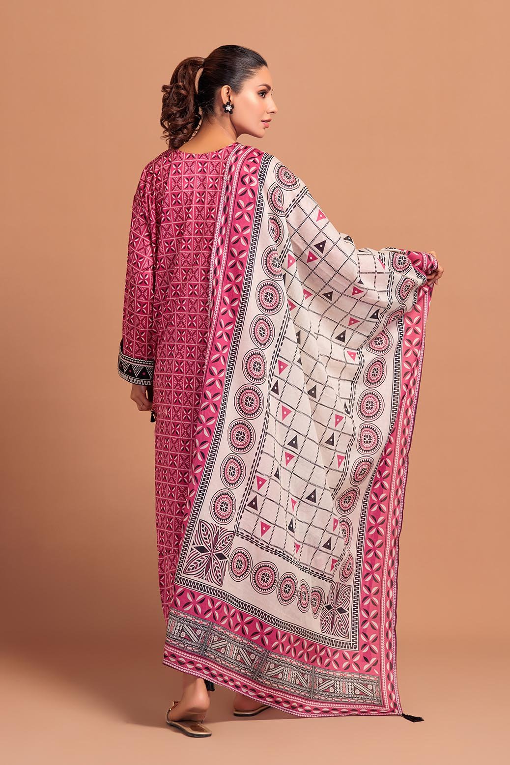 BONANZA SATRANGI 3PC PRINTED LAWN SUIT (1S24P3P584)