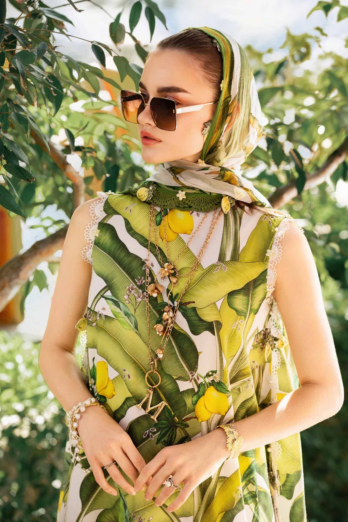 Maria B 3Pc Embroidered Lawn Suit MPT-2503-A gulbuy.com