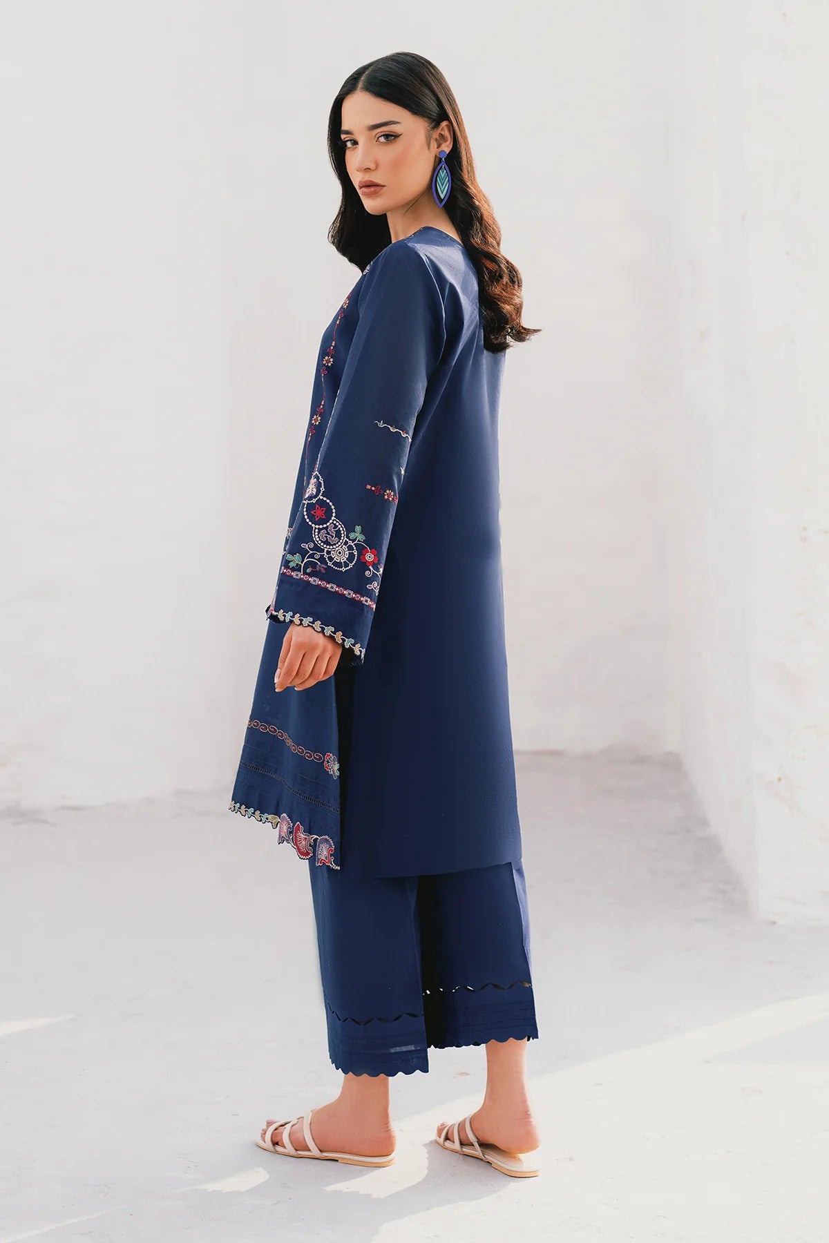 Baroque 2Pc Embroidered Lawn Suit PR-1060 gulbuy.com