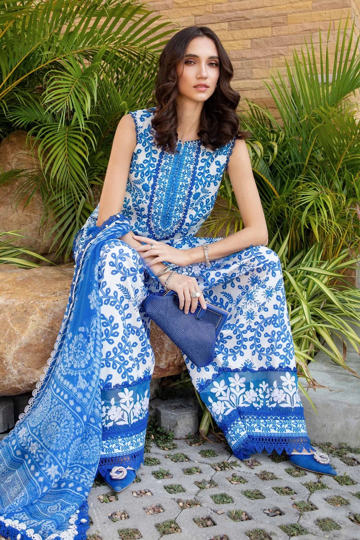 Maria B 3Pc Printed Lawn Suit MPT-2504-B gulbuy.com