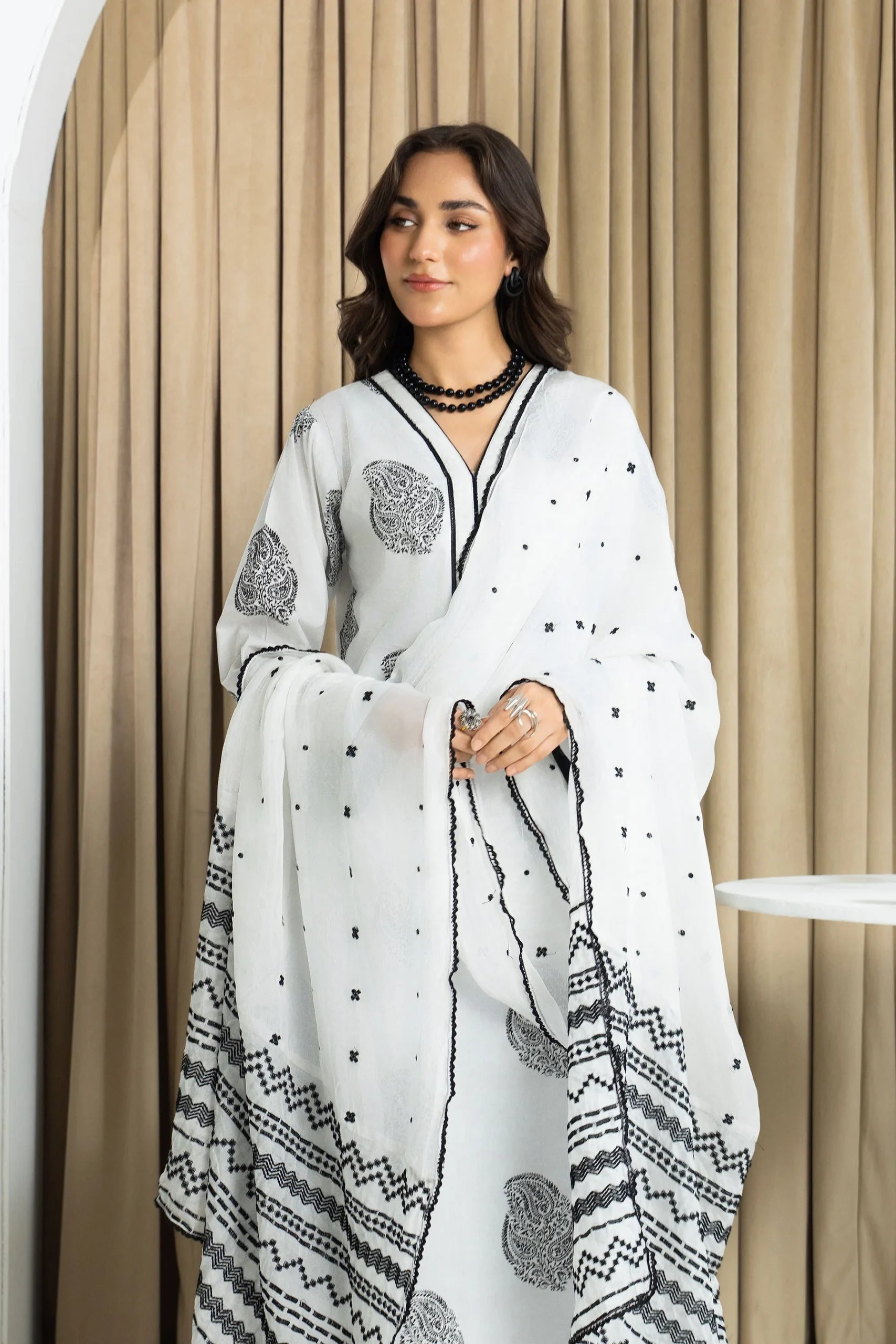 Mannat 3Pc Printed Lawn Suit Shadow gulbuy.com