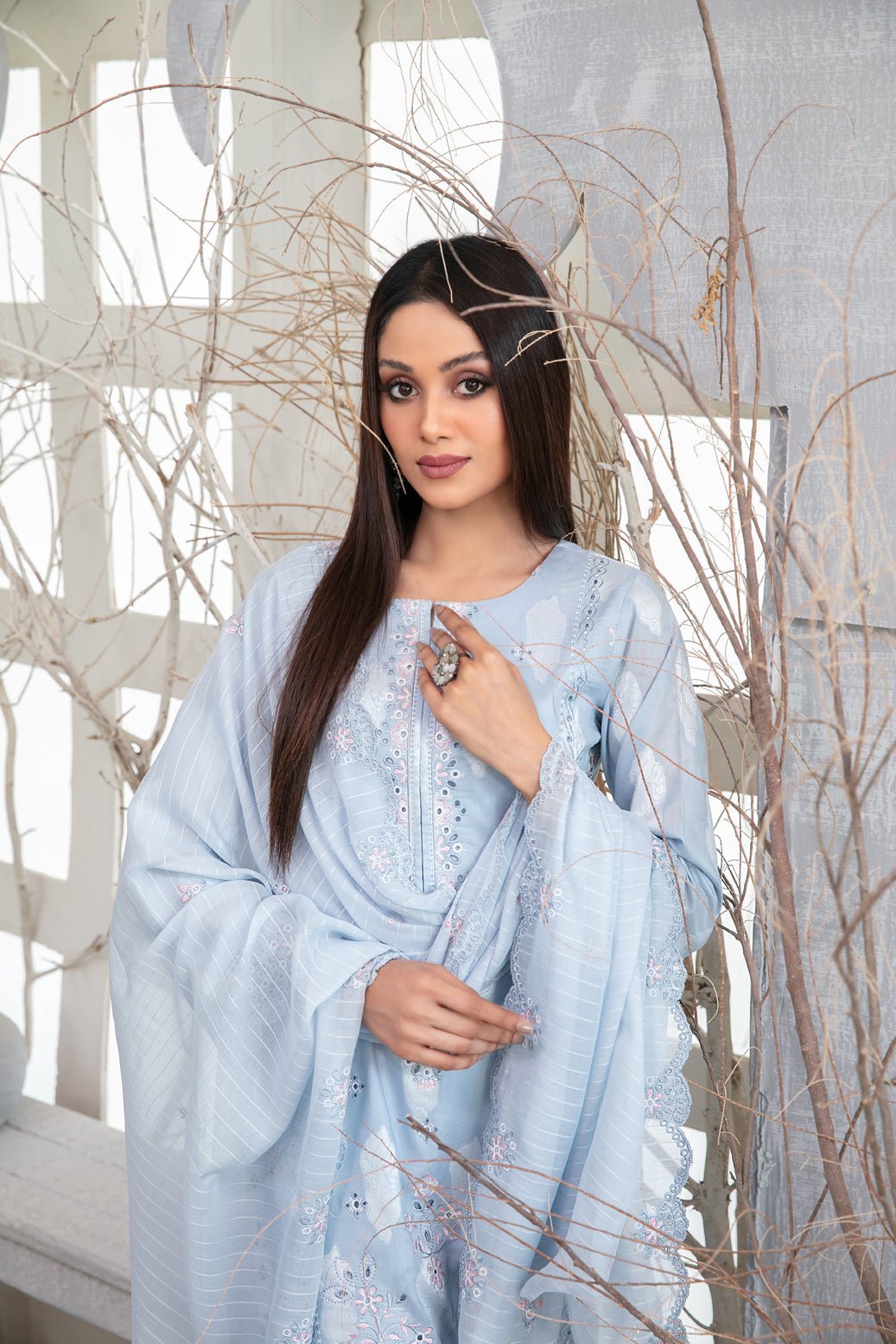 Tawakkal 3Pc Embroidered Lawn Suit D-1093-Izara gulbuy.com