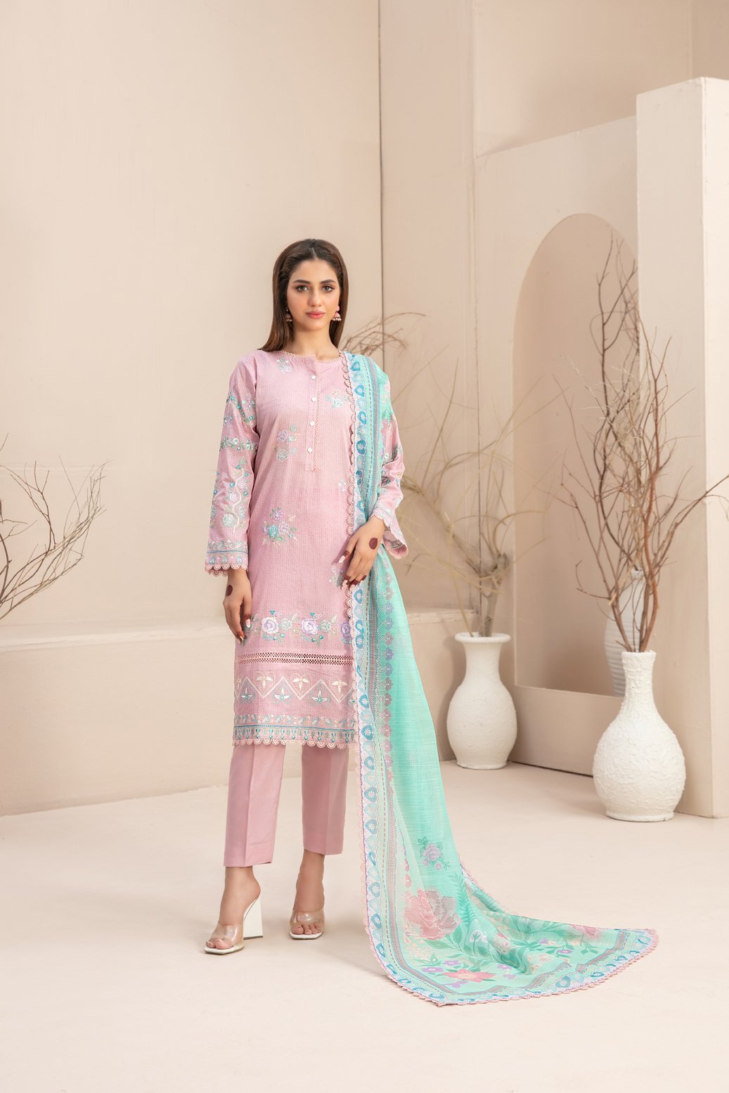 Tawakkal 3 Piece Embroidered Lawn Suit (D-2789)