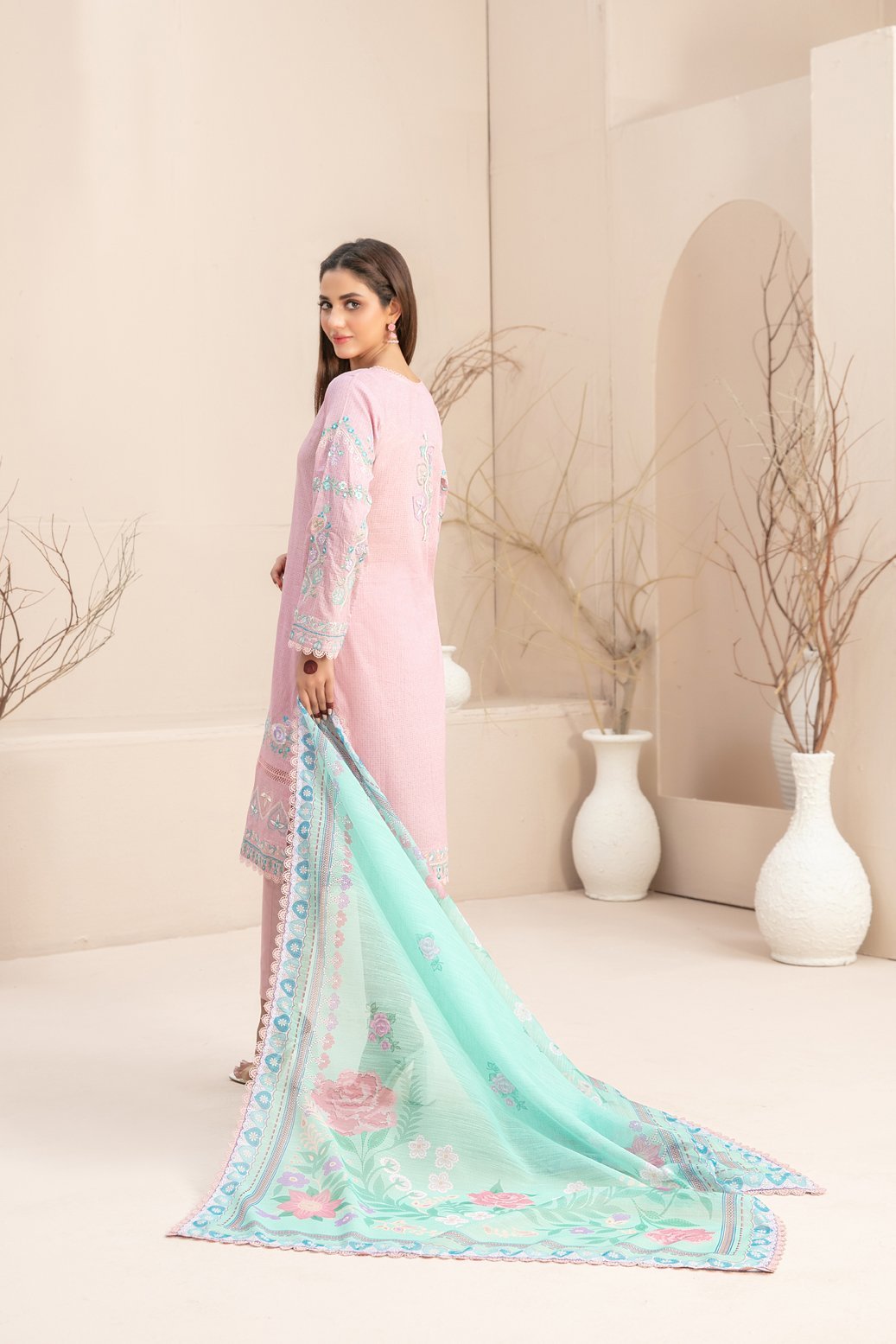 Tawakkal 3 Piece Embroidered Lawn Suit (D-2789)
