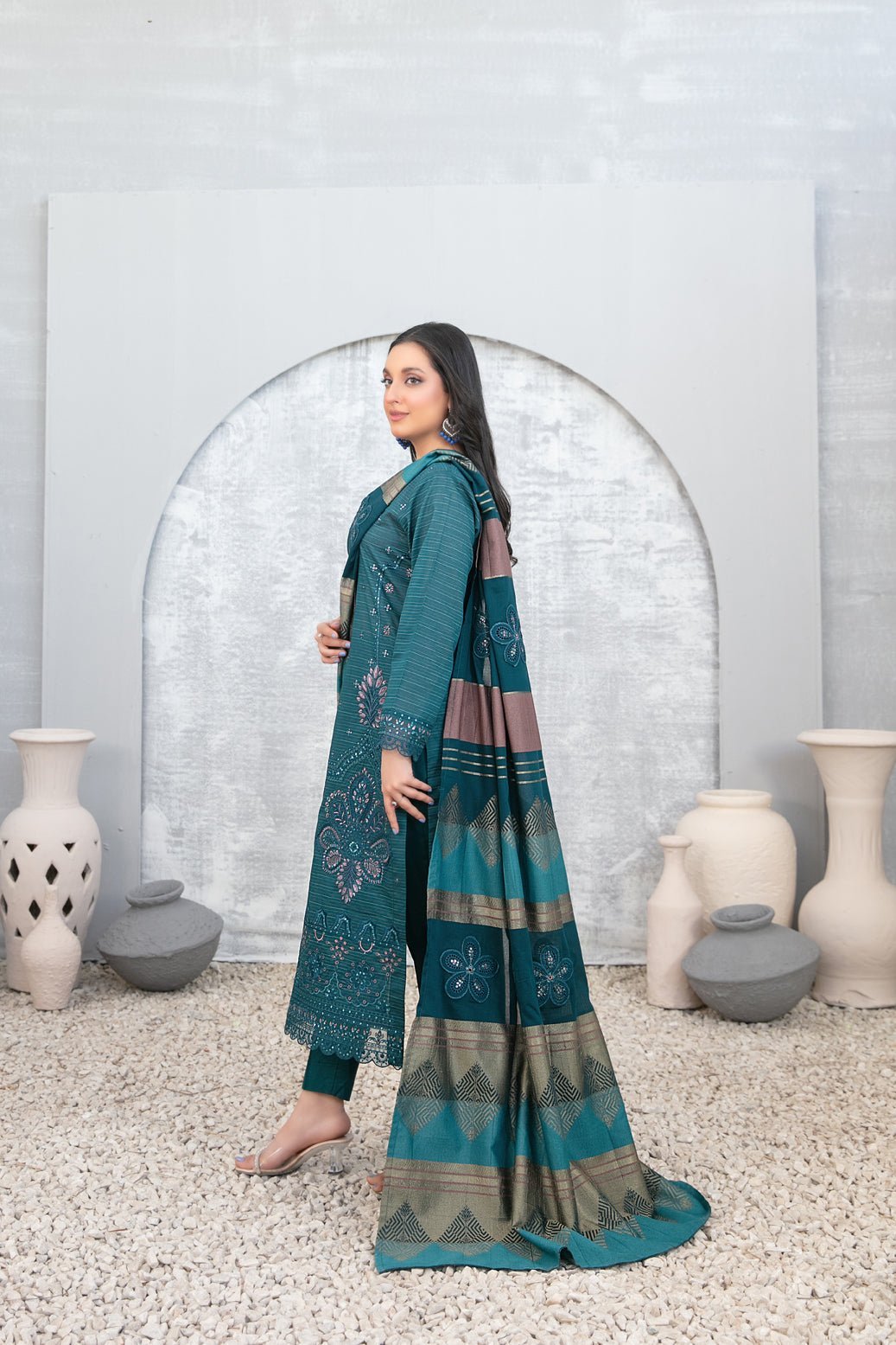 Tawakkal 3Pc Embroidered Lawn Suit D-1028-Mabel gulbuy.com
