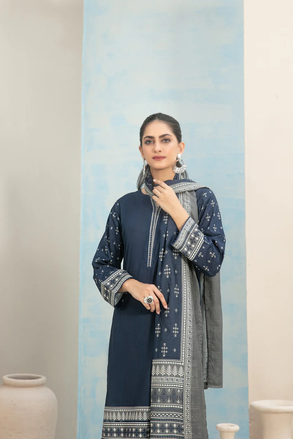 Tawakkal 3Pc Embroidered Lawn Suit D-3641 gulbuy.com