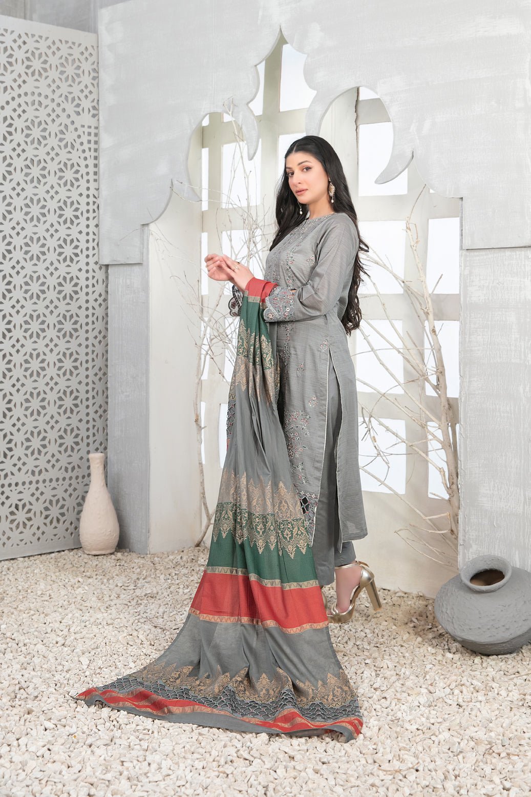 Tawakkal 3Pc Embroidered Lawn Suit D-1027-Mabel gulbuy.com