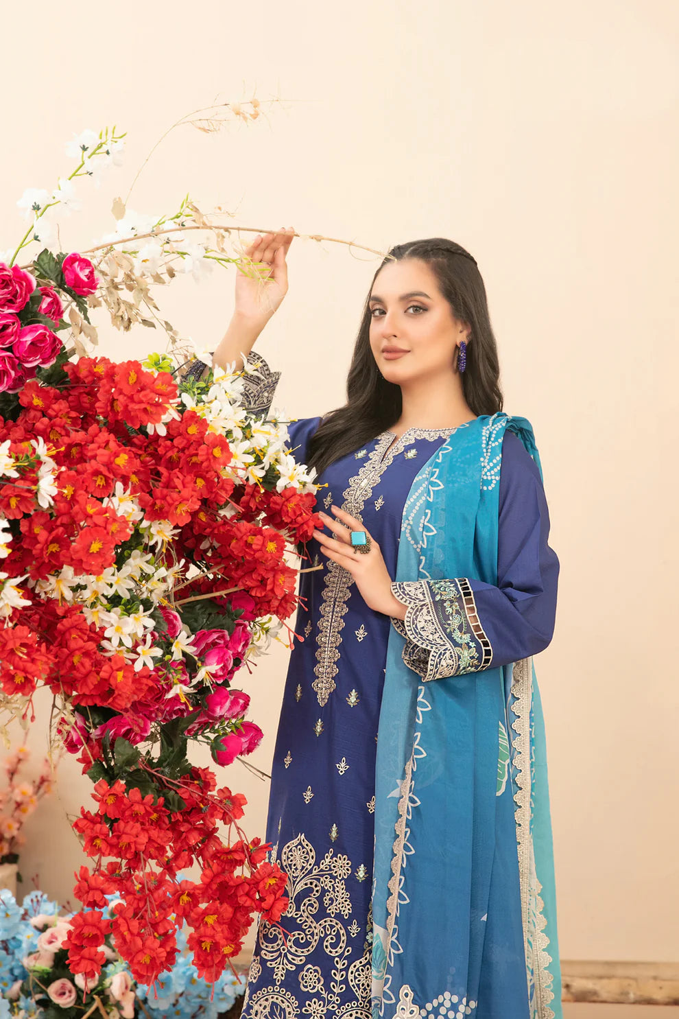 Tawakkal 3Pc Embroidered Lawn Suit D-1157 gulbuy.com