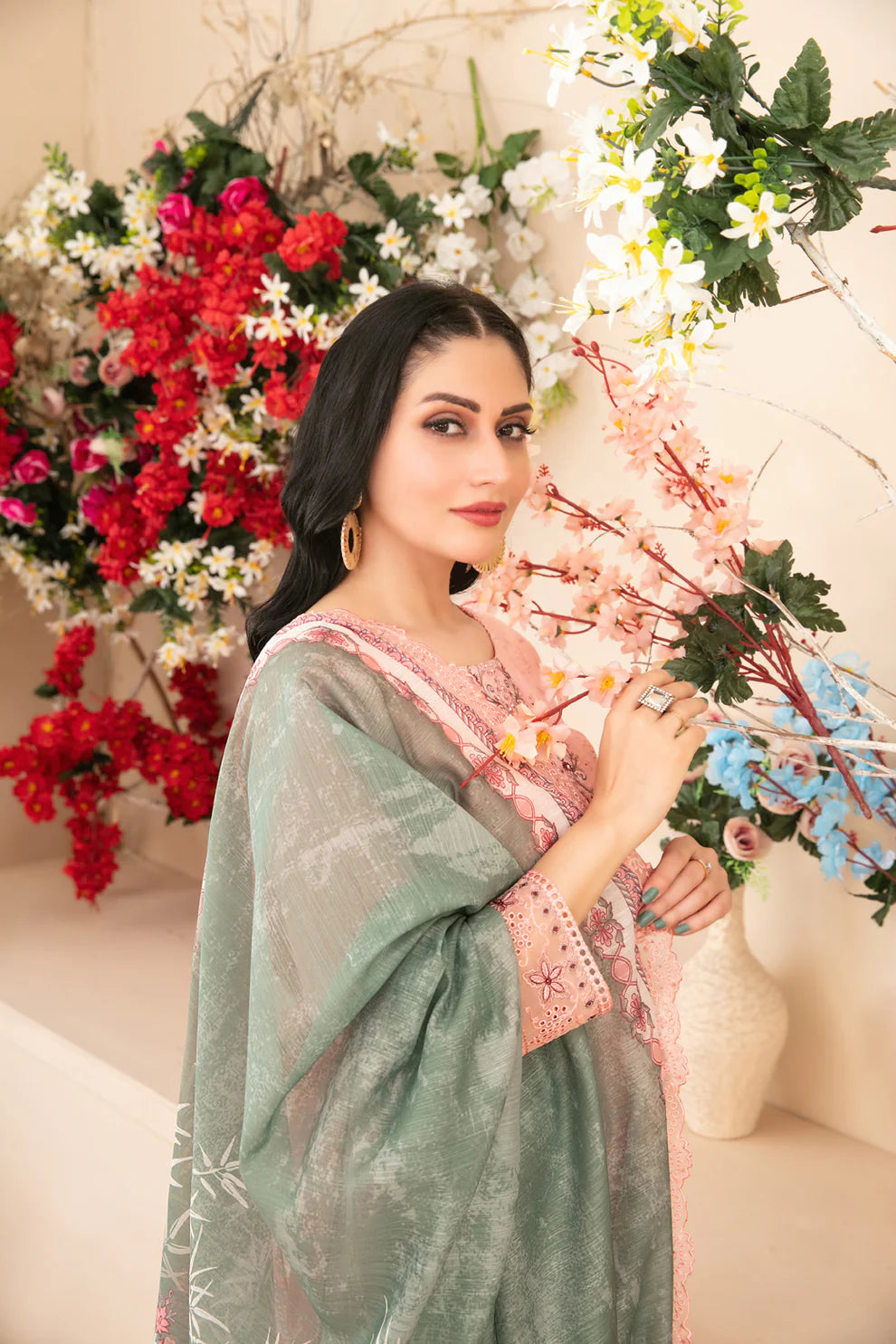 Tawakkal 3Pc Embroidered Lawn Suit D-1152 gulbuy.com