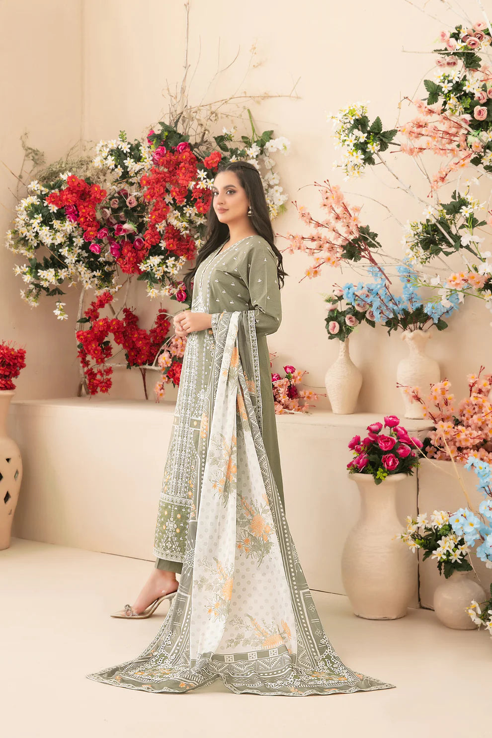 Tawakkal 3Pc Embroidered Lawn Suit D-1154 gulbuy.com