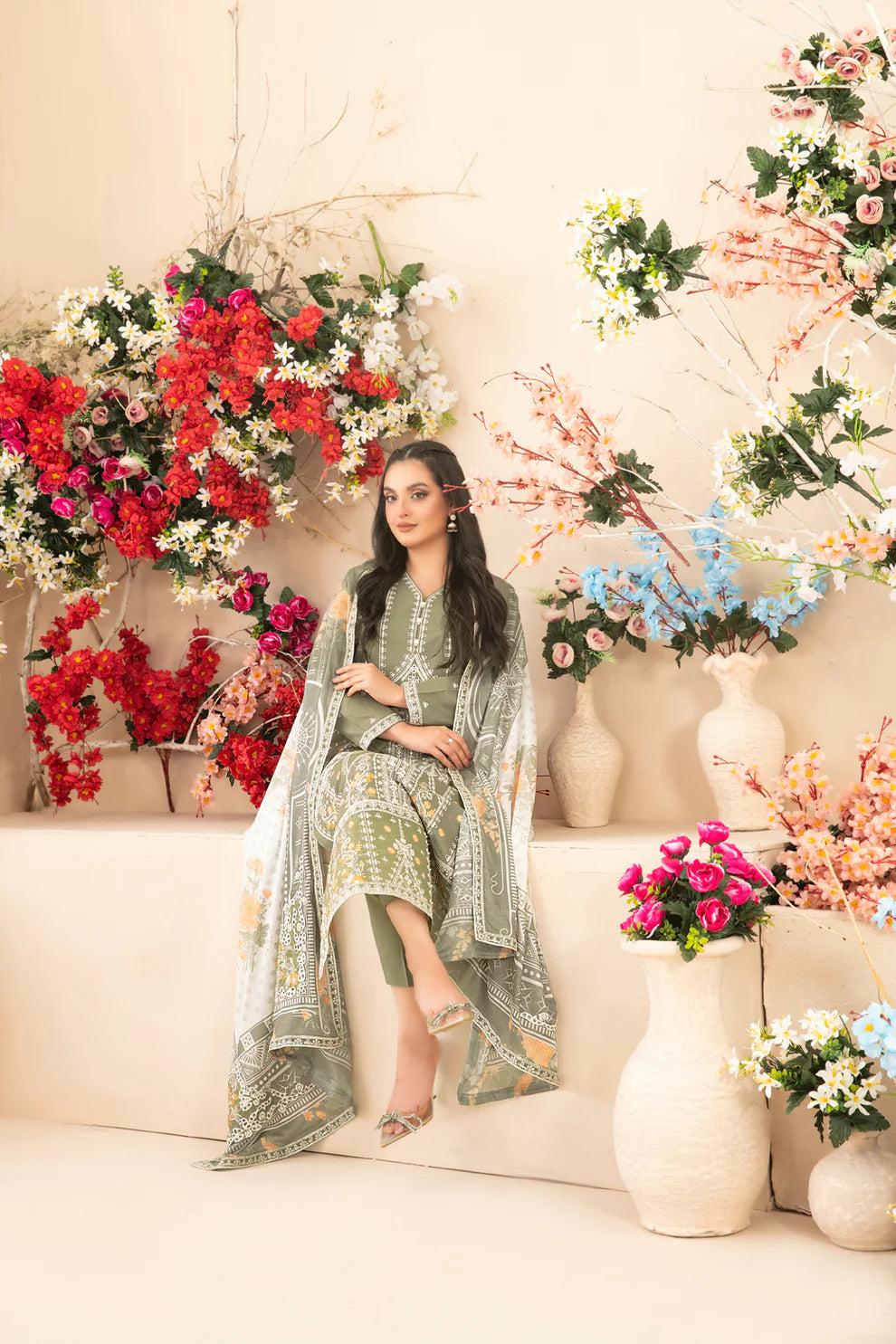 Tawakkal 3Pc Embroidered Lawn Suit D-1154 gulbuy.com