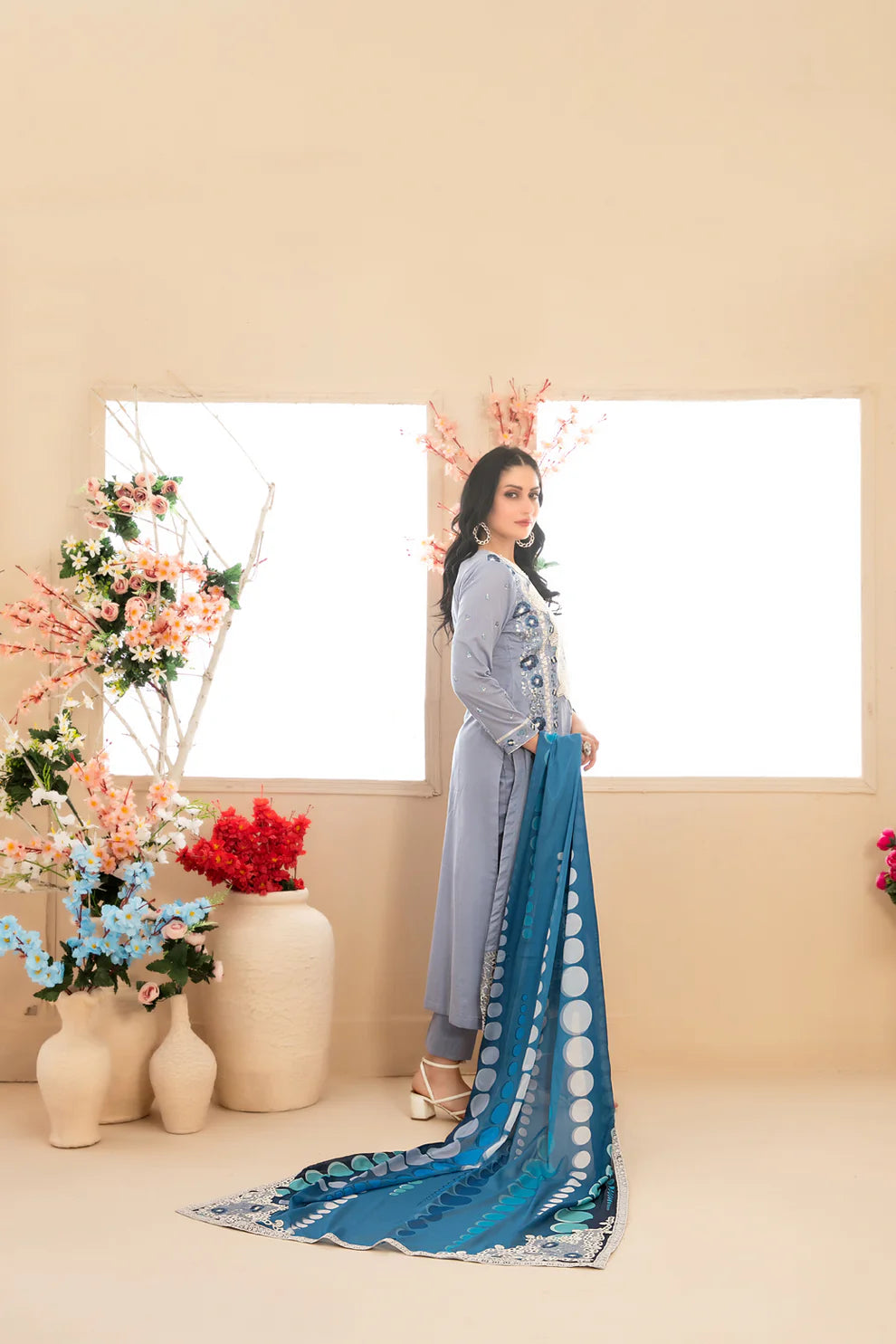 Tawakkal 3Pc Embroidered Lawn Suit D-1153 gulbuy.com