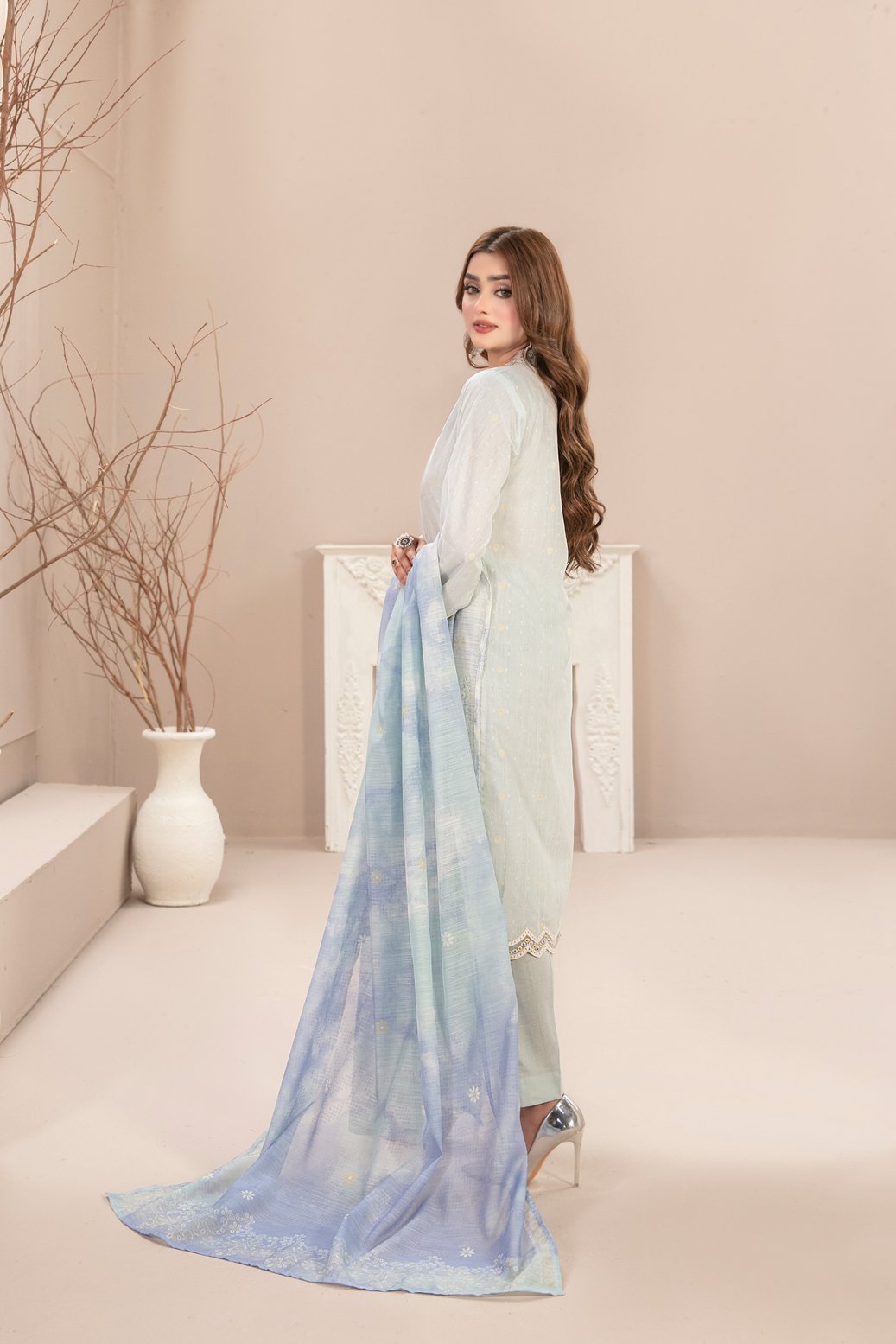 Tawakkal 3 Piece Embroidered Lawn Suit (D-2743)