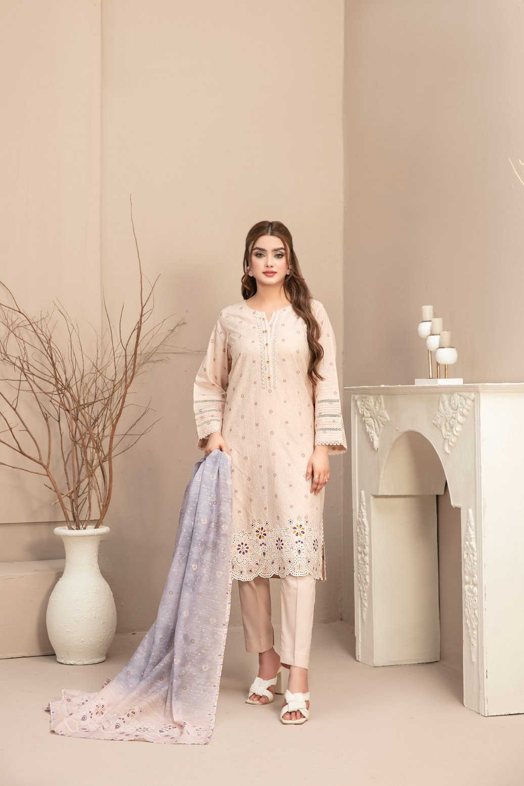 Tawakkal 3 Piece Embroidered Lawn Suit (D-2750)