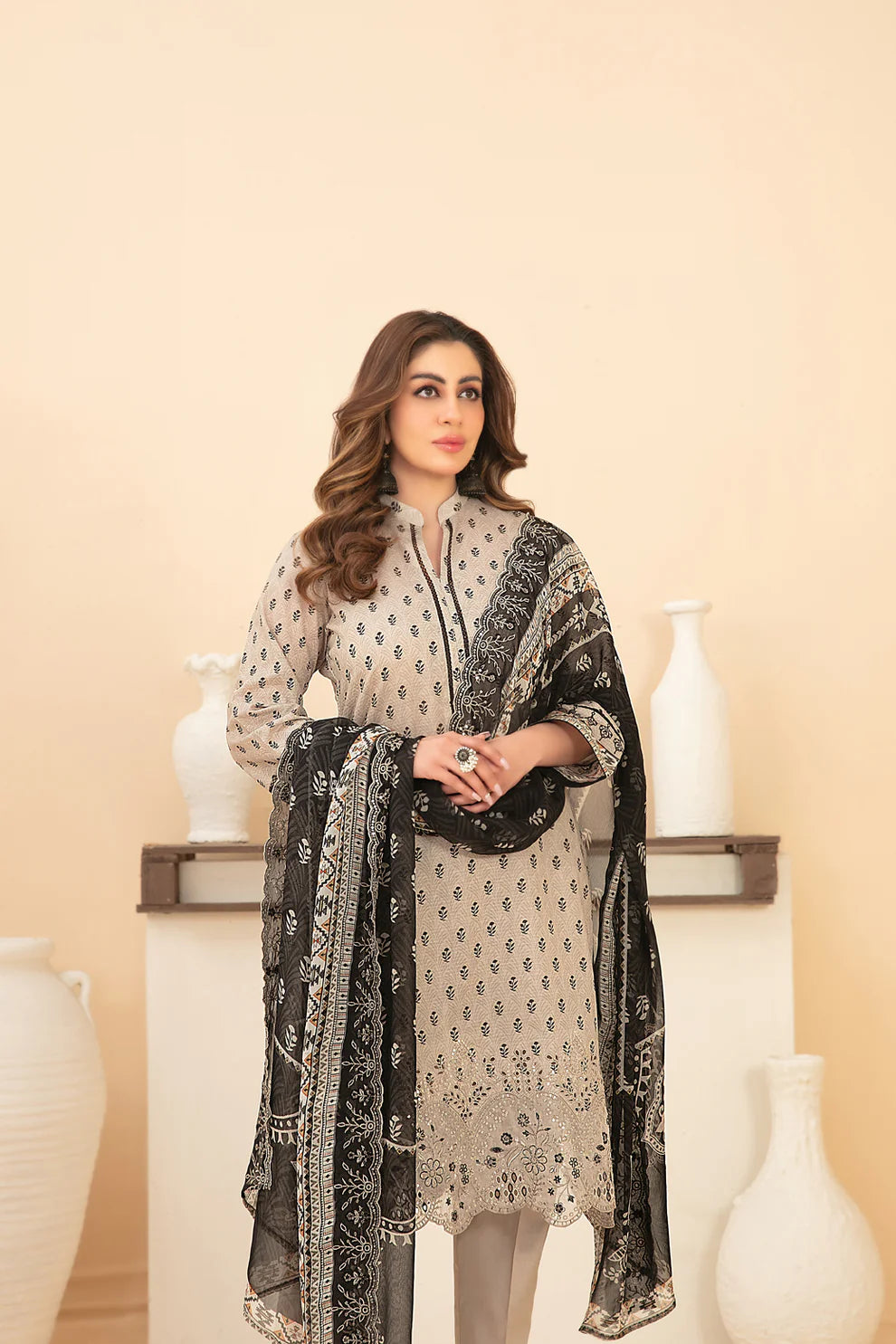 Tawakkal 3Pc Embroidered Lawn Suit D-1117 gulbuy.com